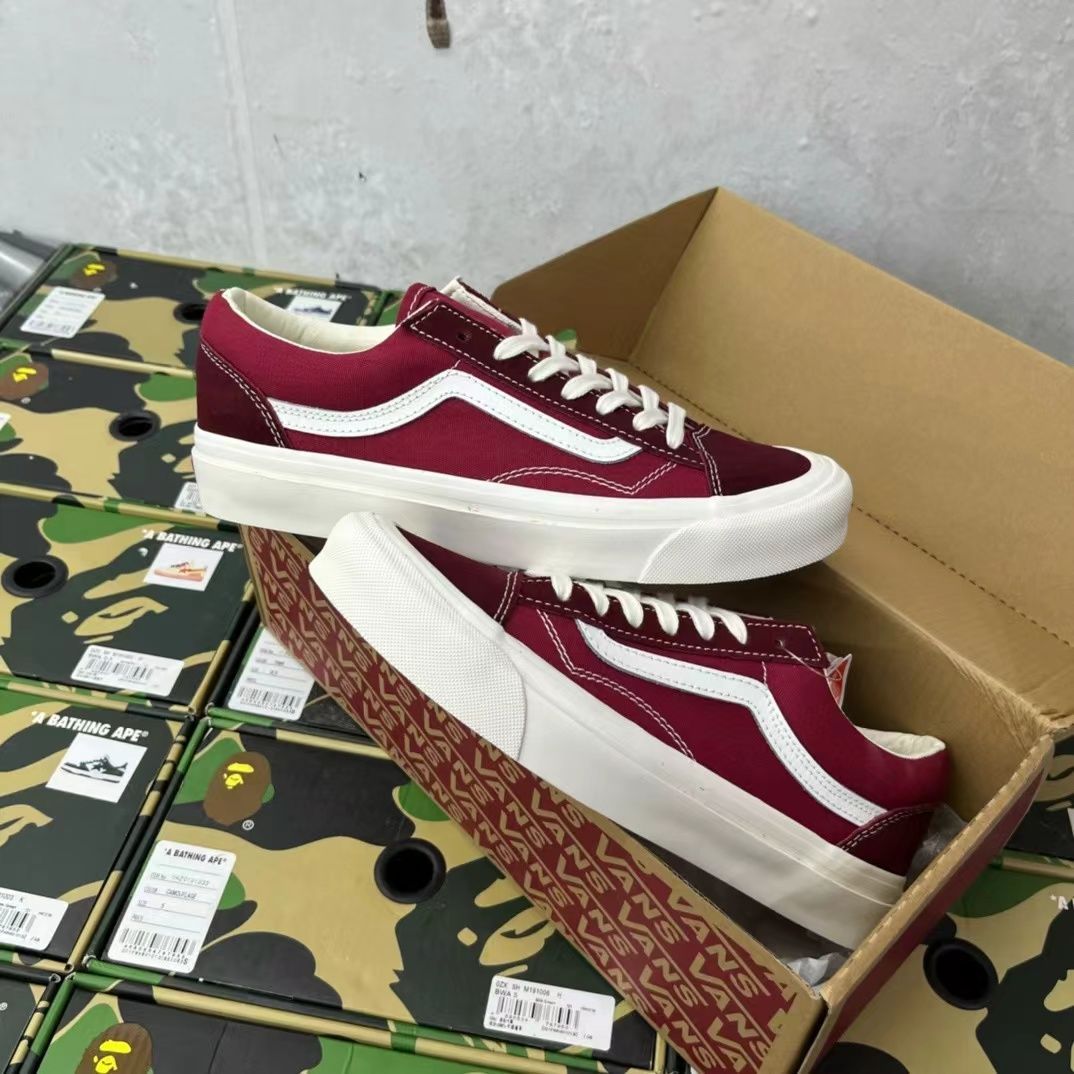 VANS オールドスクールスニーカーKnu Skool  ワインレッド