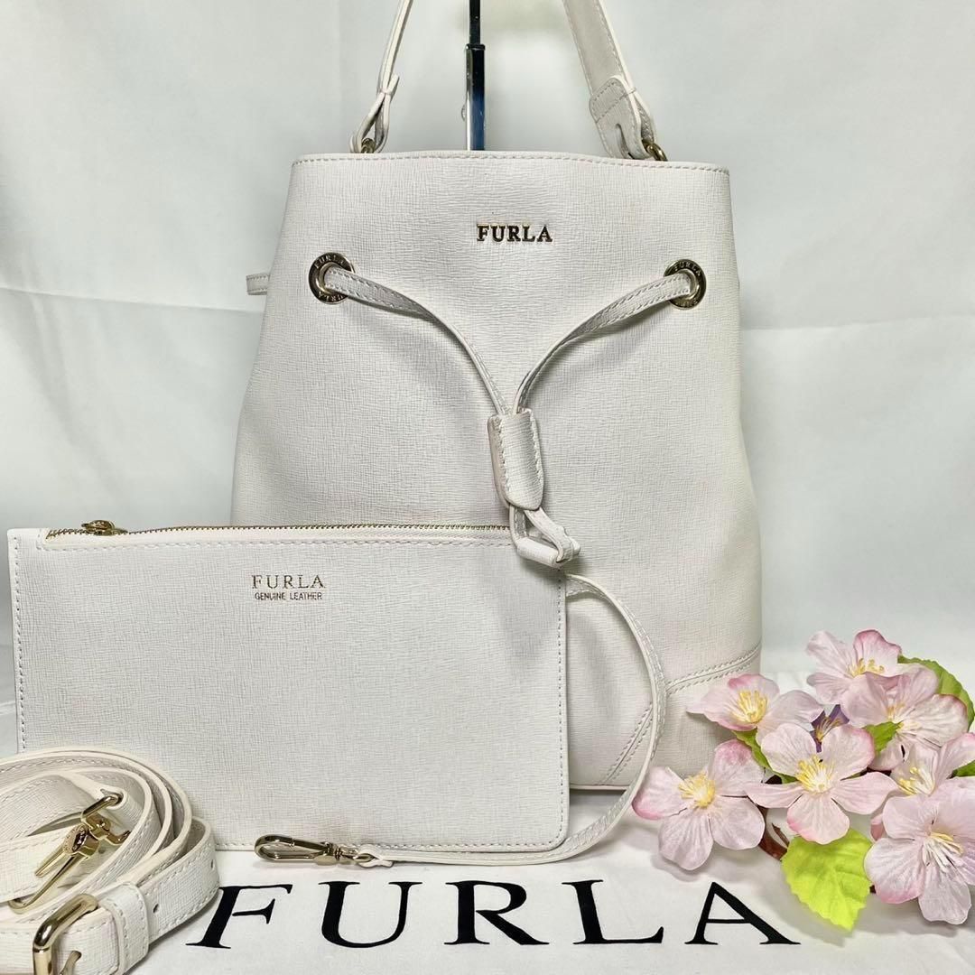 レディース 【極美品/ポーチ付】FURLA フルラ ステイシー 巾着バッグ 
