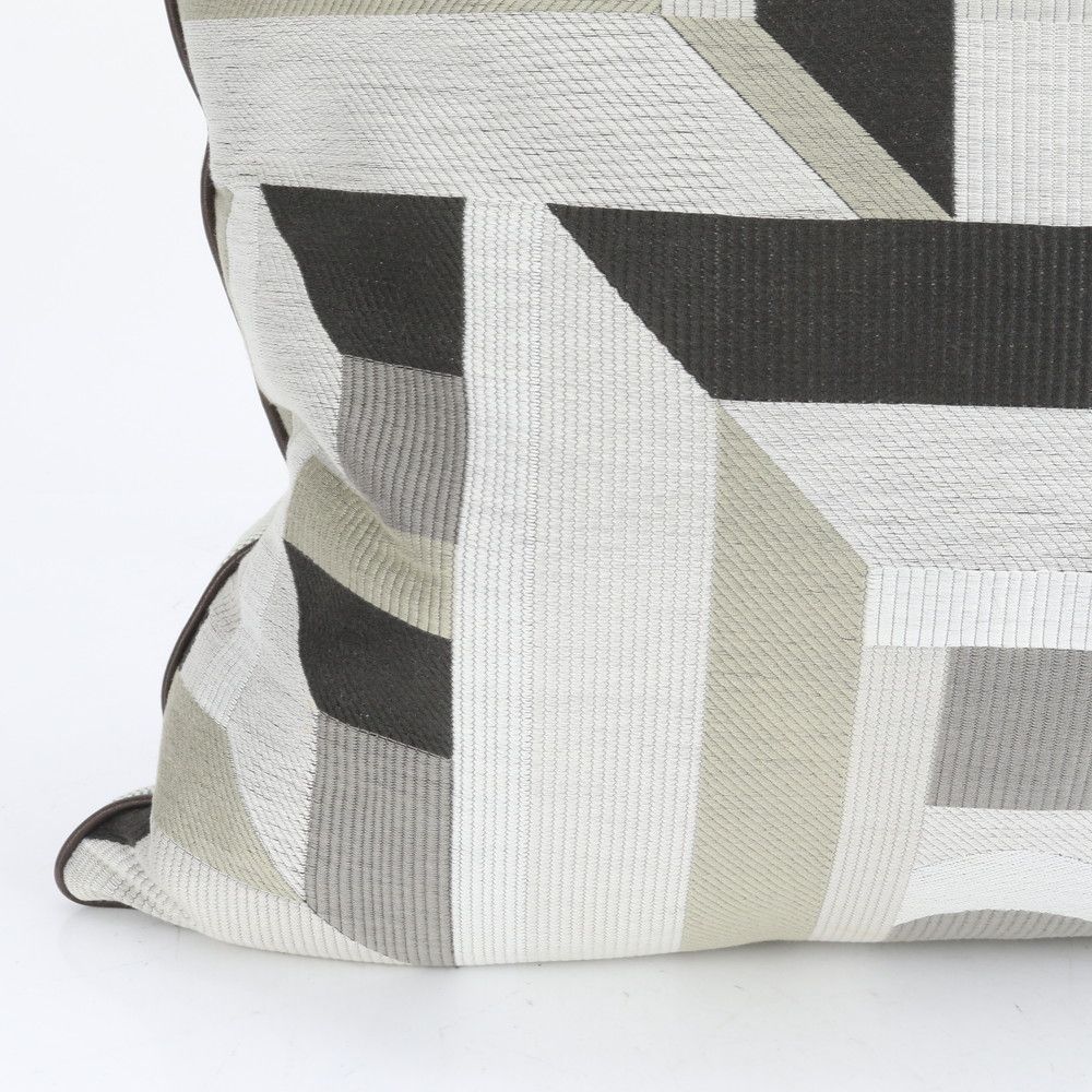 クッション ホーム