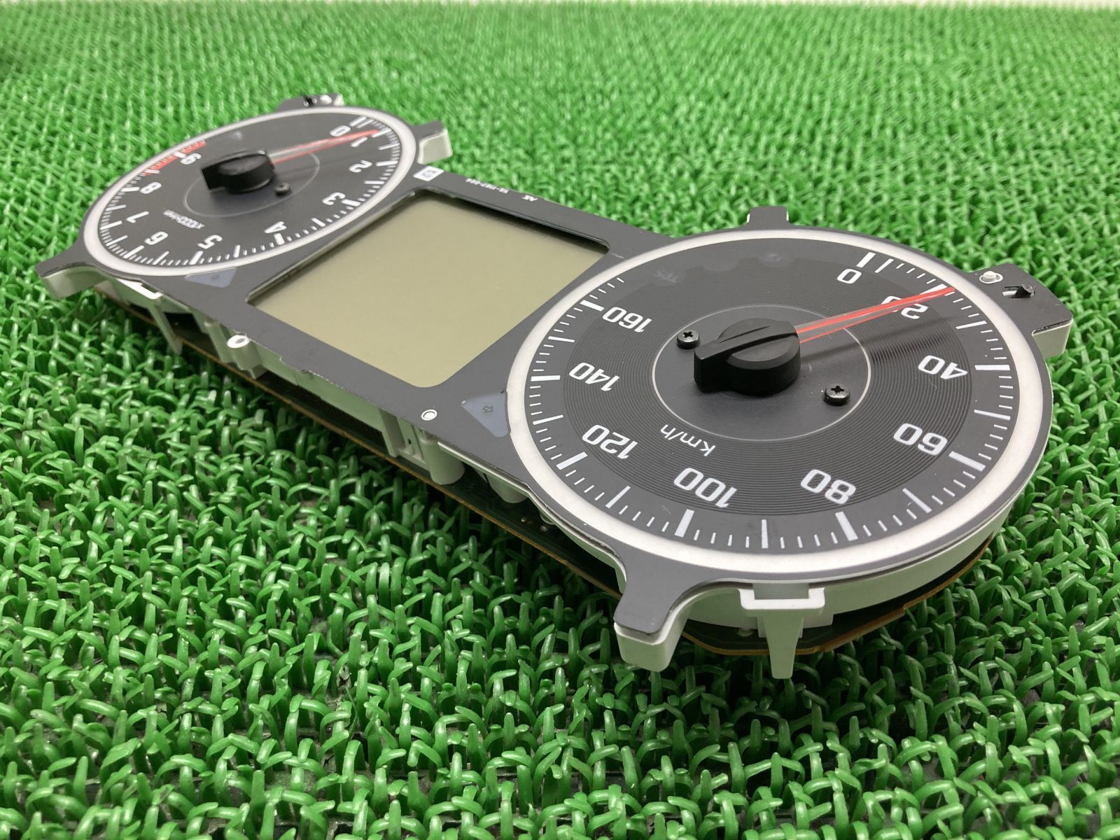 MT-09 メーター YA-1187-004 ヤマハ 純正 中古 バイク 部品 RN52J 修復