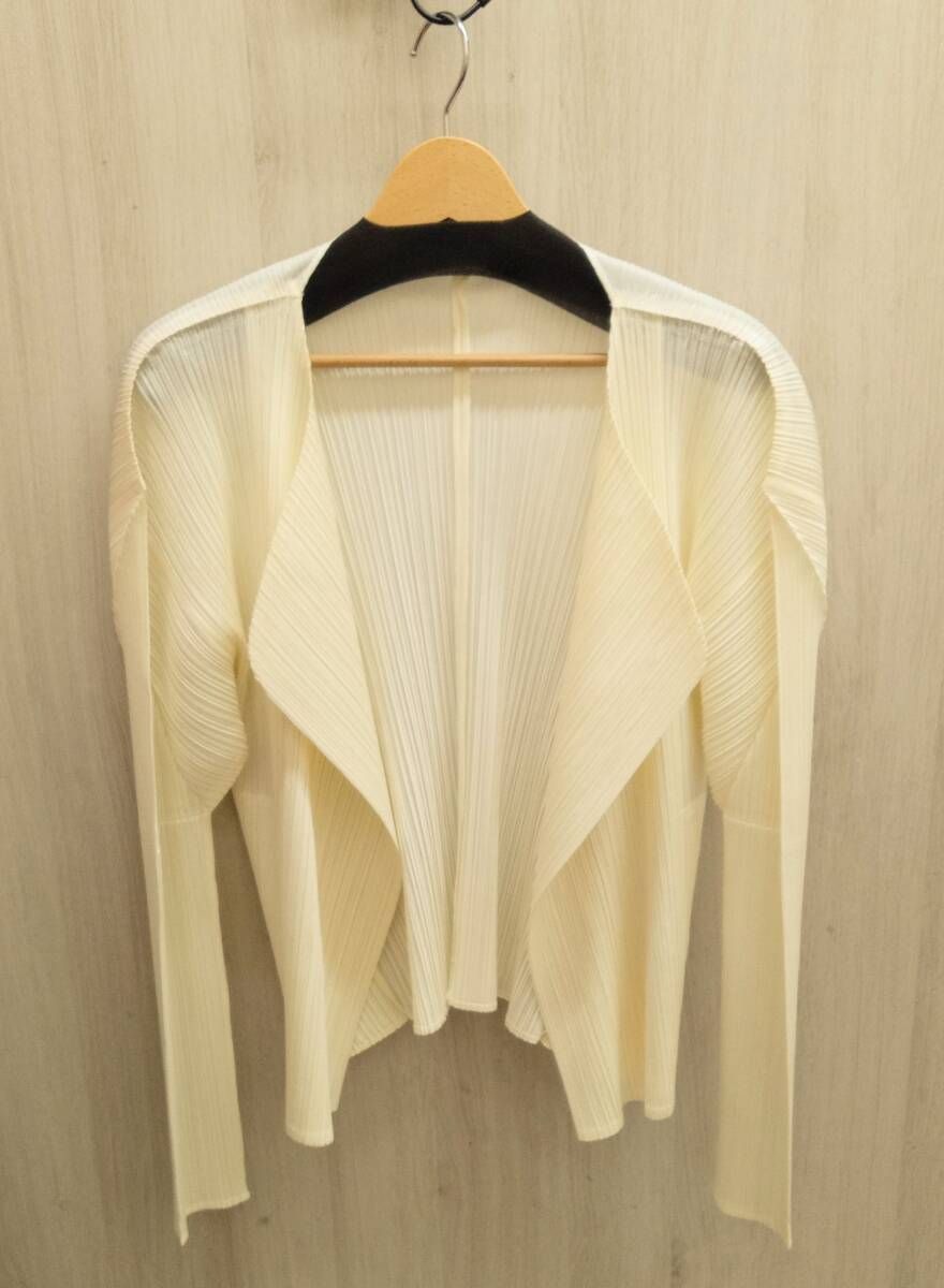 PLEATS PLEASE|プリーツプリーズ|長袖カーディガン|プリーツ加工カーディガン|PP07-JD623|オフホワイト|サイズ3