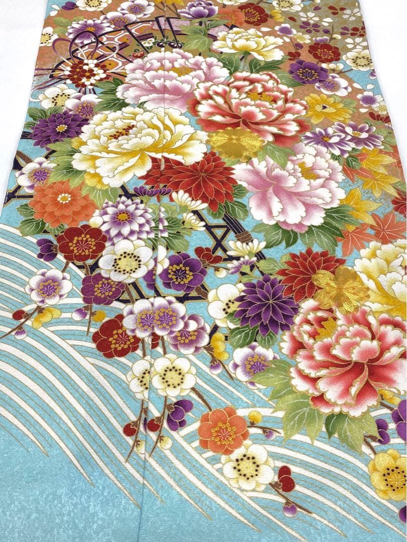 振袖 仮絵羽 銀通し 金駒 金彩 紋意匠 牡丹 正絹 未仕立て品 八掛付き