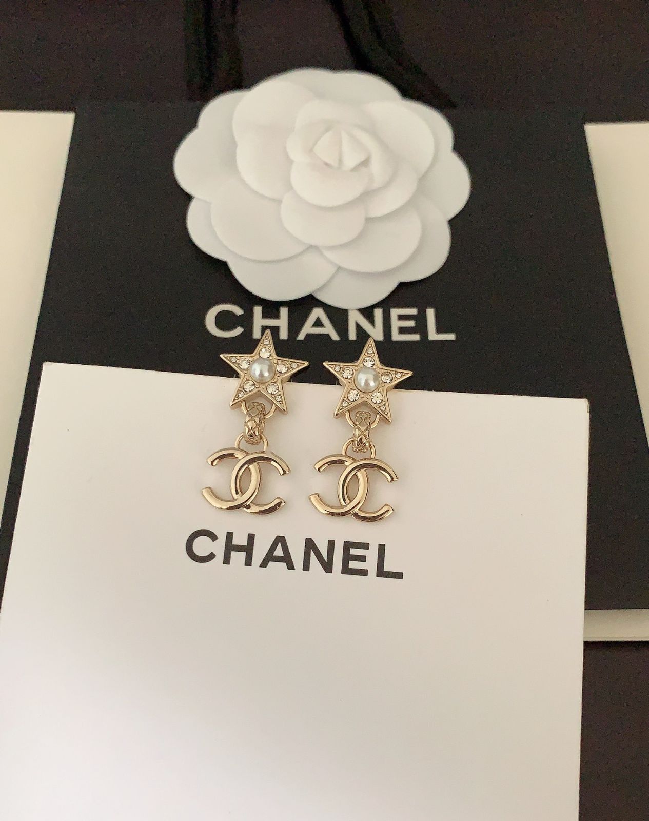 CHANEL シャネル パール 星 ダブルCモチーフ ピアス