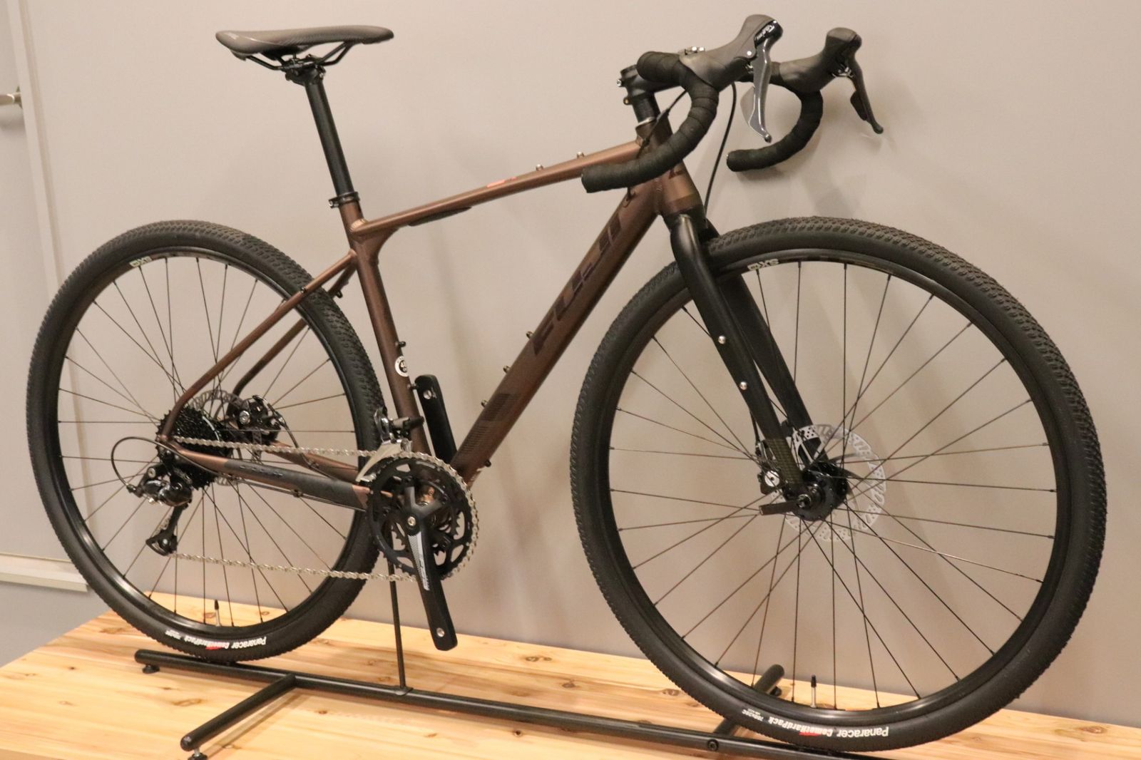 フジ FUJI ジャリ JARI 1.7 2025モデル 48サイズ シマノ ソラ R3000 MIX 9S アルミ グラベル ロードバイク 仙台店