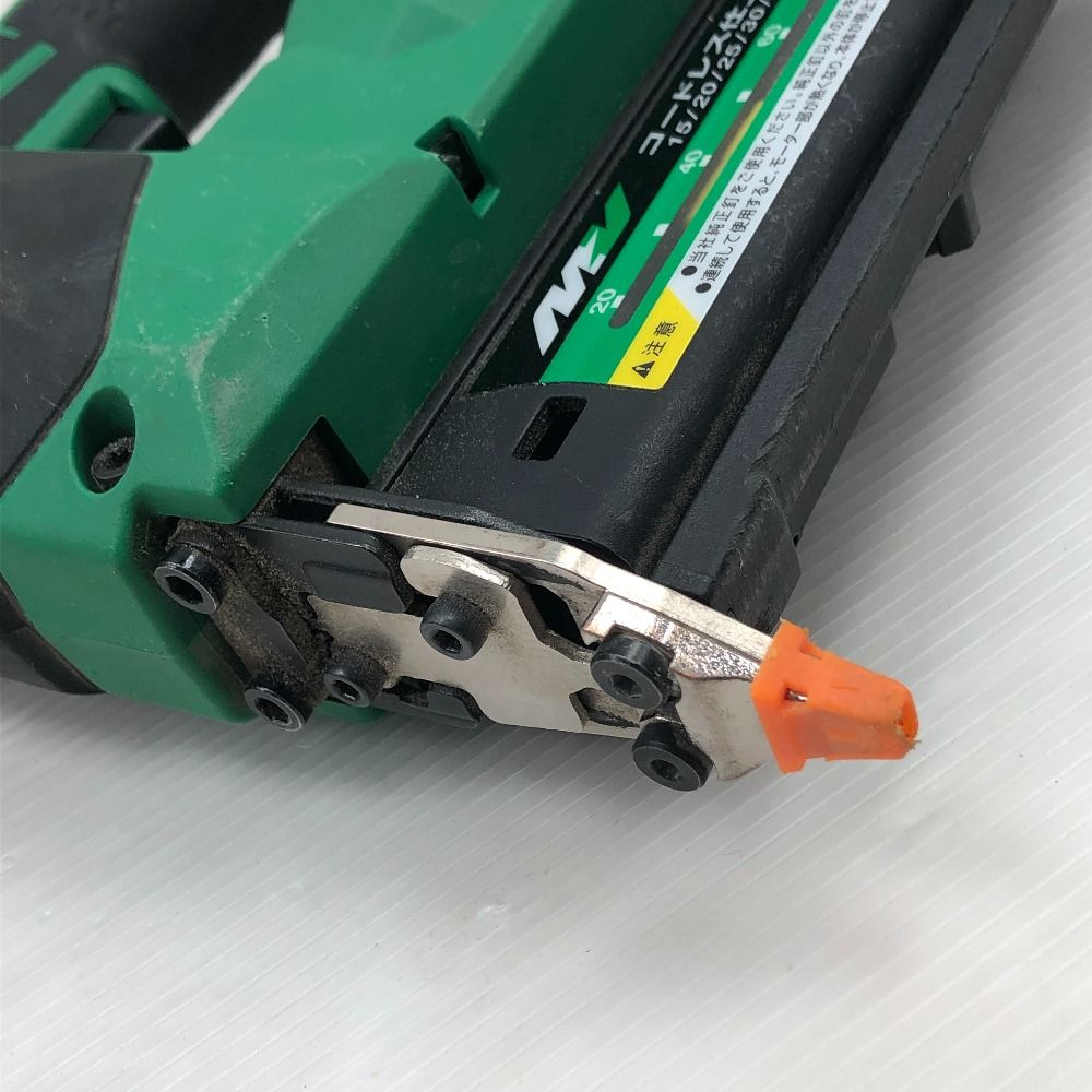 NT3640DA グリーン