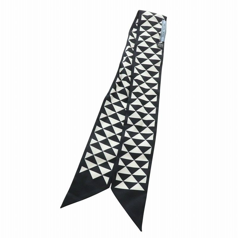 プラダ PRADA スカーフ ツイル 絹 シルク トライアングル柄 総柄