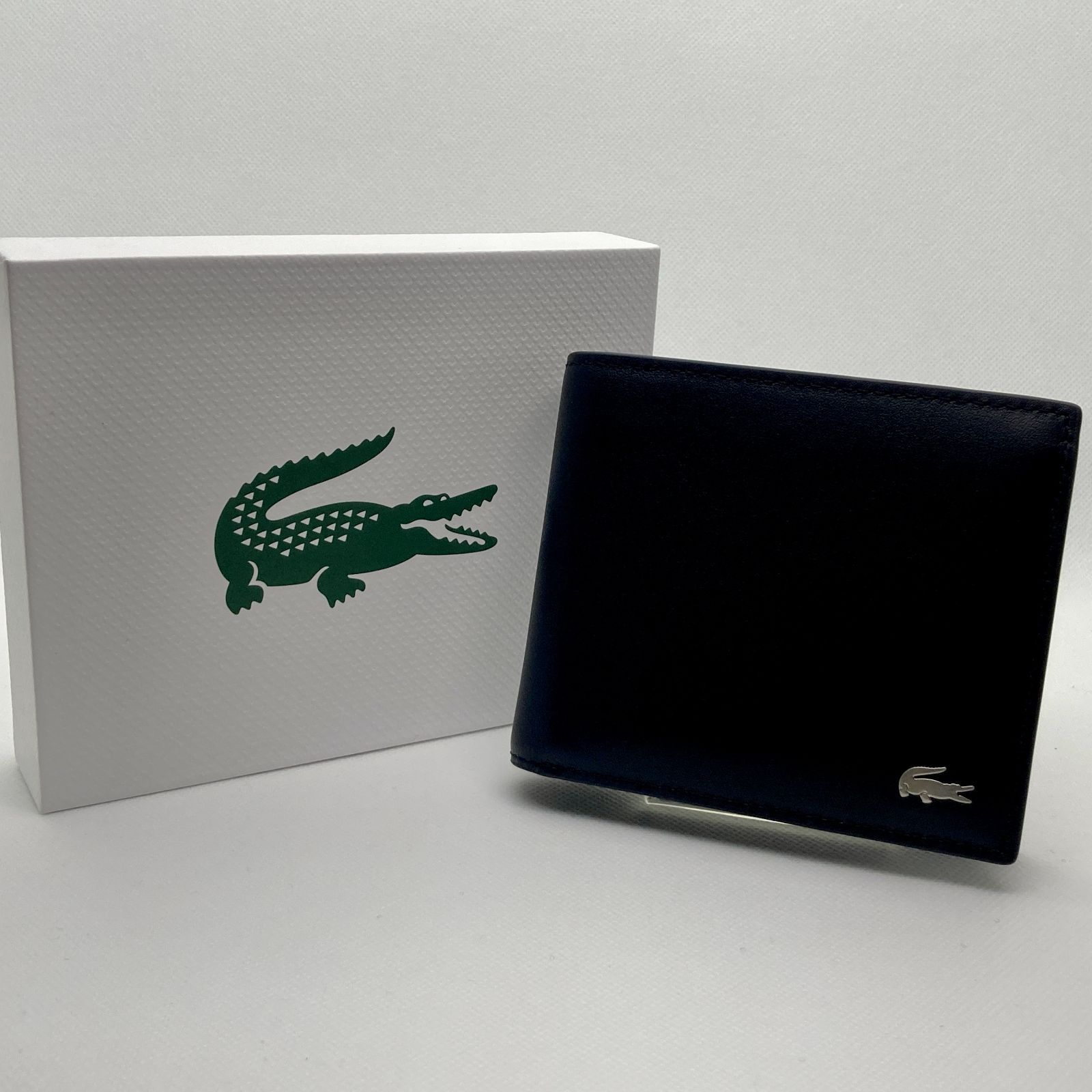 未使用・美品】LACOSTE ラコステ 二つ折り財布 ブラック 箱付き