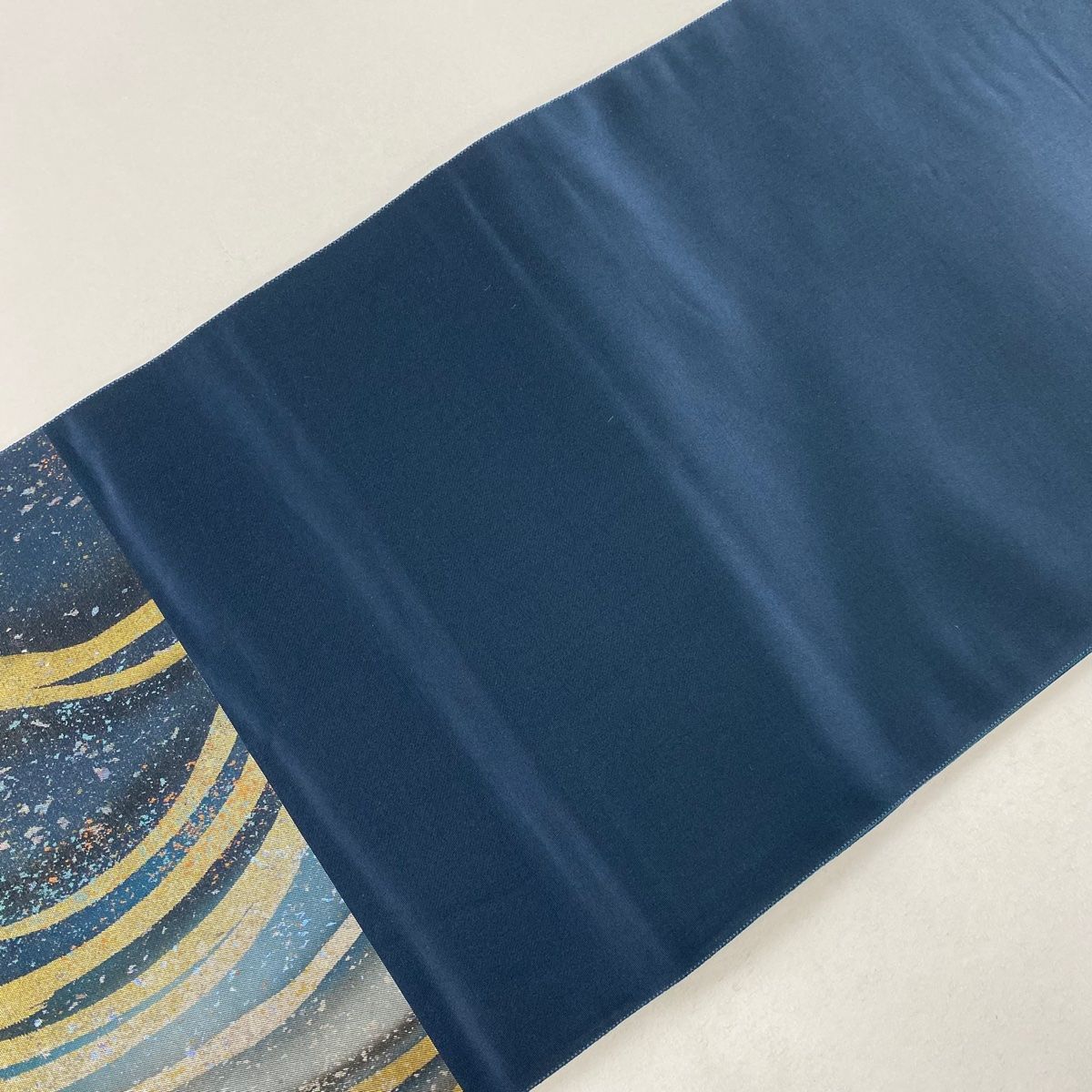 袋帯 幾何学模様 地紋 青緑 全通 正絹 袋帯 美品 秀品 幾何学模様 箔 深緑 六通 正絹 【中古】 - メルカリ