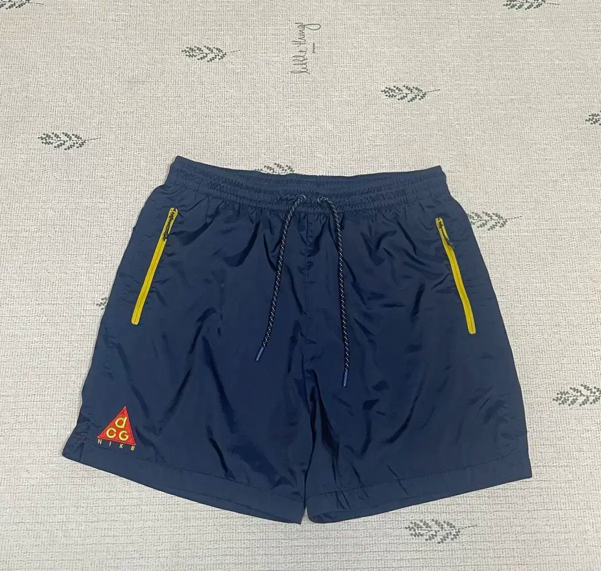 M Nike ナイキ acg ウーブンパンツ ウーブンショーツ ネイビー