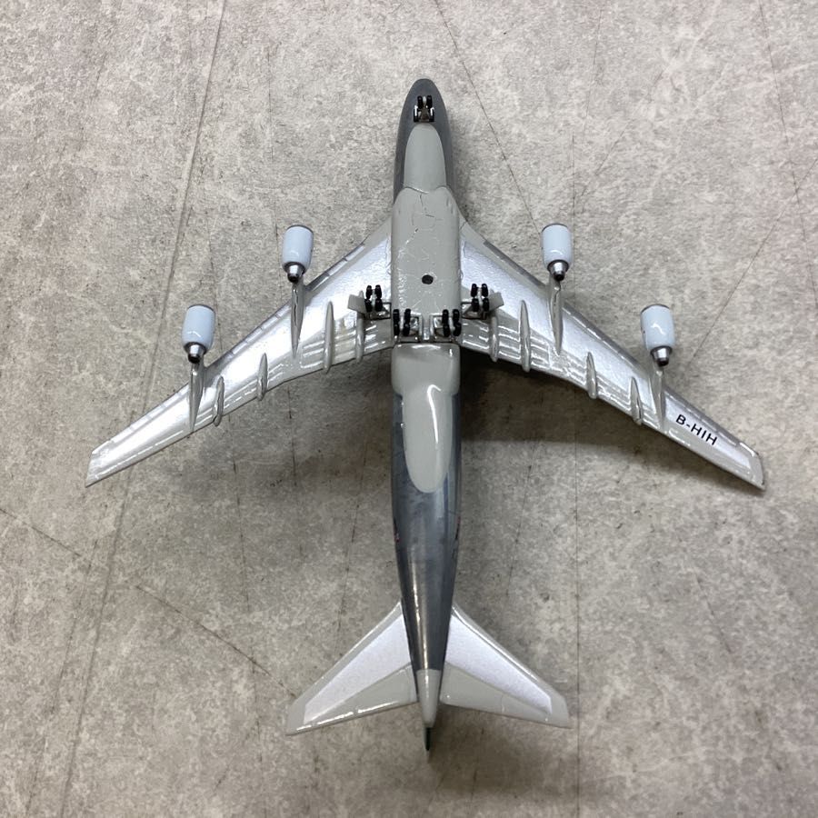 Amazon.co.jp: 1/200 ボーイング Boeing 747-400 Cathay Pacific