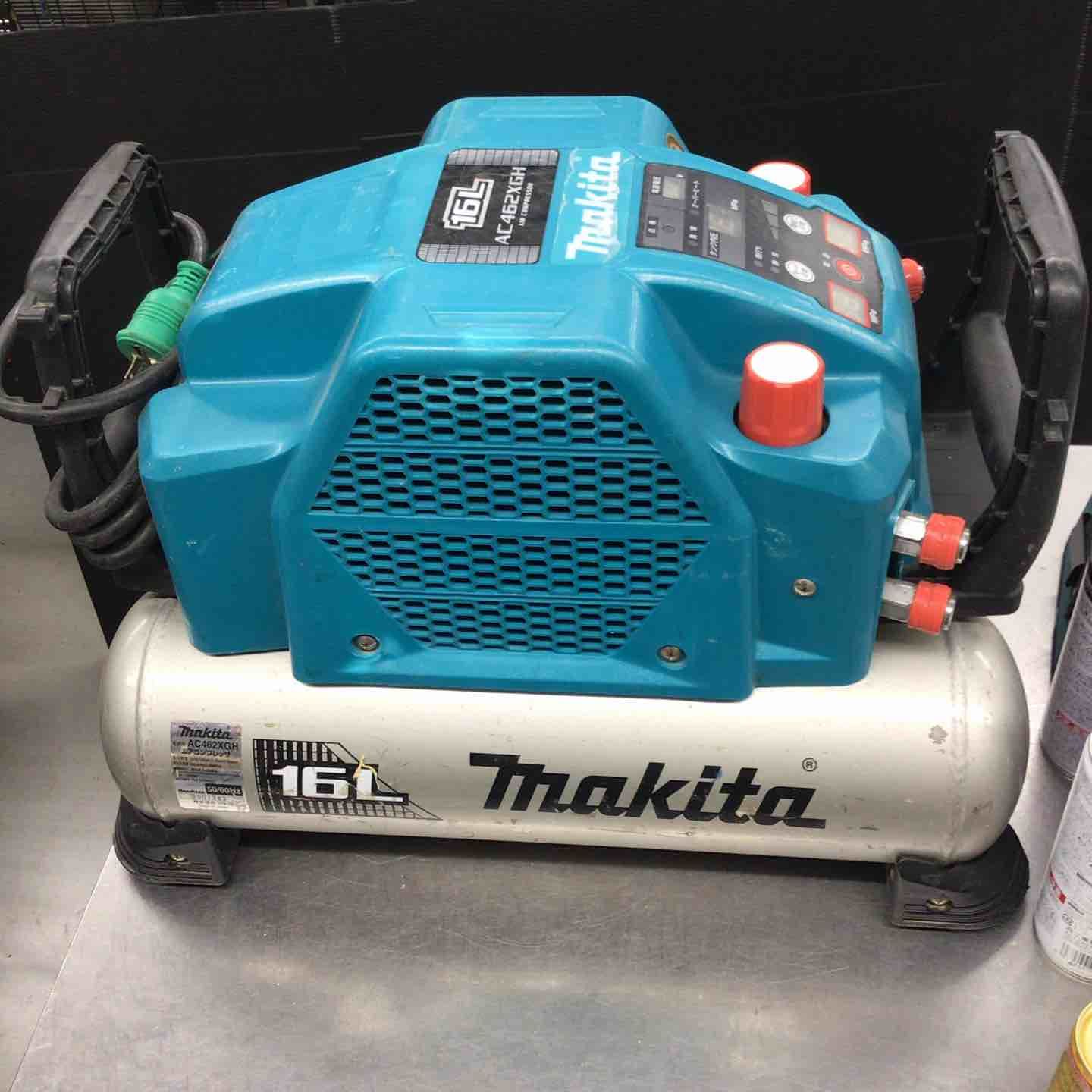 エアコンプレッサー