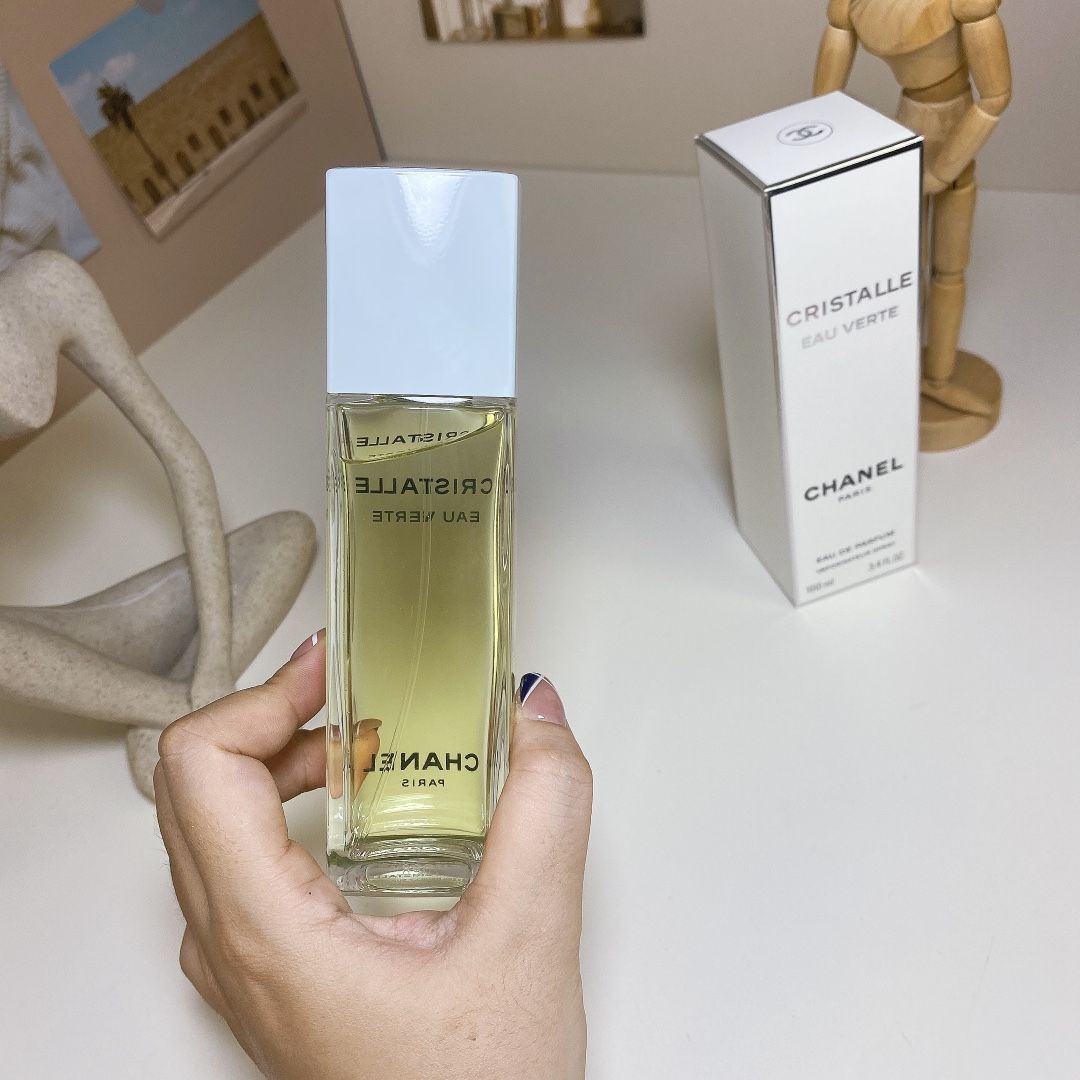 新品未開封 Chanel Cristalle Eau Verte Eau de Parfum パルファン 
