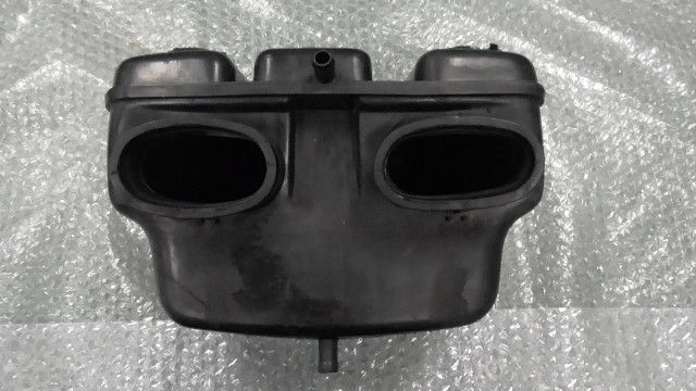 GSX250F　アクロス　GJ75A　の　エアークリーナーボックス:#1657592082