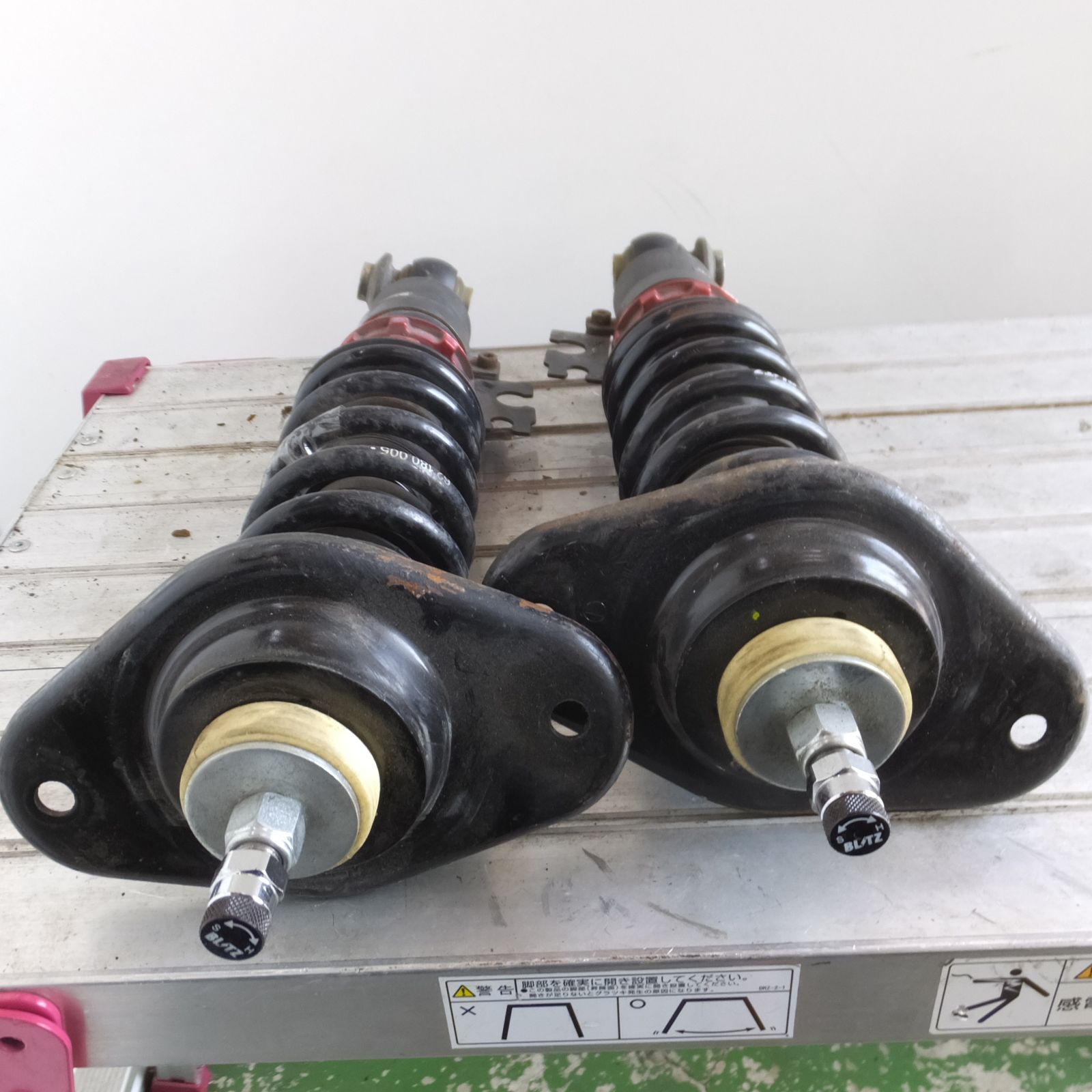 ◆BMW R55 ミニ クーパー クラブマン DBA-ZG16 BLITZ サスペンション DAMPER ZZR 車高調 ブリッツ ダンパー ZZ-R MINI 現状品◆ FFCRYSTALESIA_COM