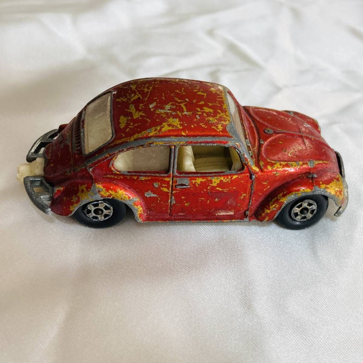 マッチボックス　MATCHBOX　LESNEY PRODUCTS VOLKSWAGEN 1500　フォルクスワーゲン　昭和レトロ　ミニカー　赤