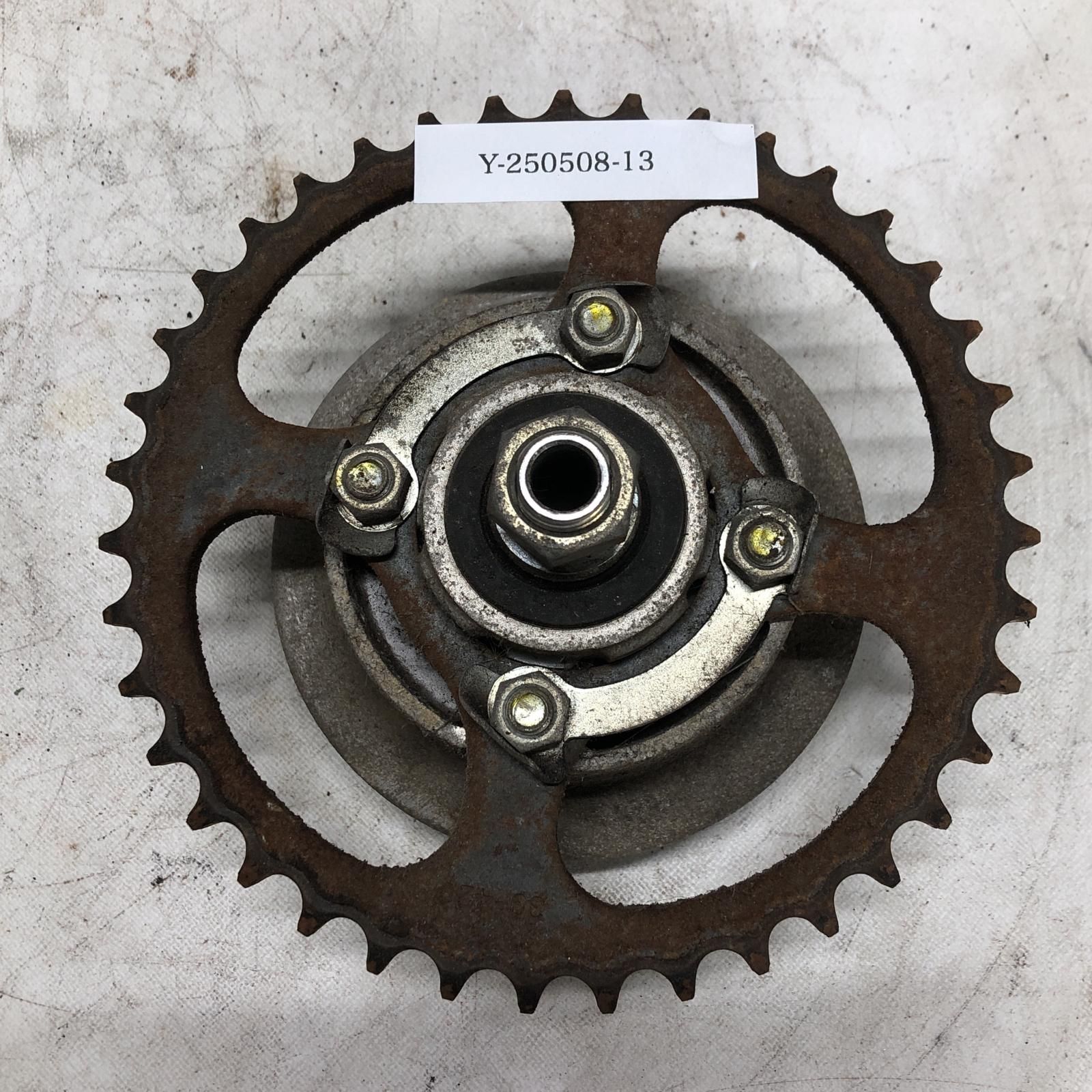 SUZUKI バーディー50 スプロケットハブ スズキ