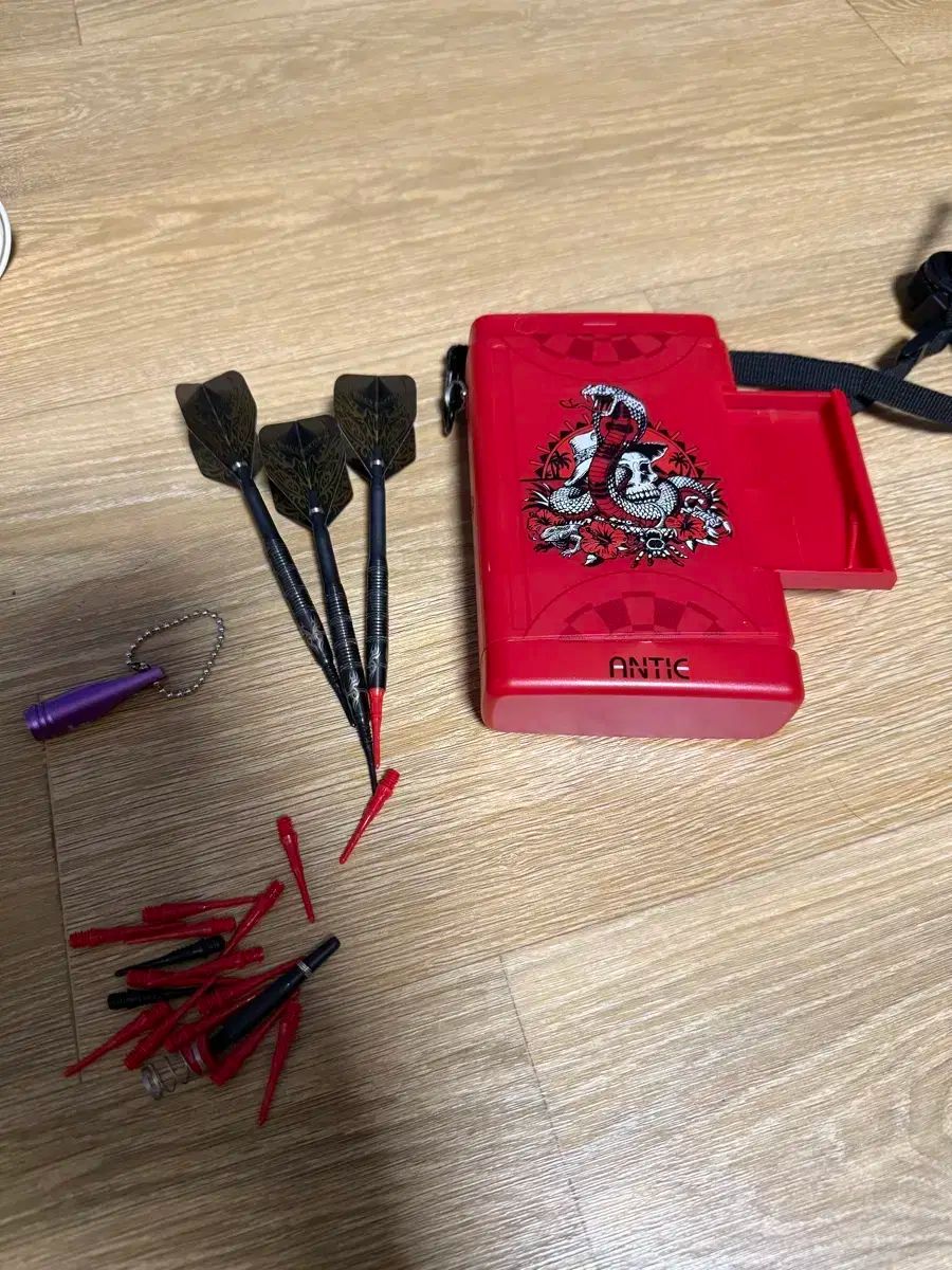 「ユニバーサル・ウェイト・タロット 防水/ゴールド仕様 ※海外製」jo-db ユニバーサル・ウェイト・タロット 防水/ゴールド仕様 ※海外製」jo-db