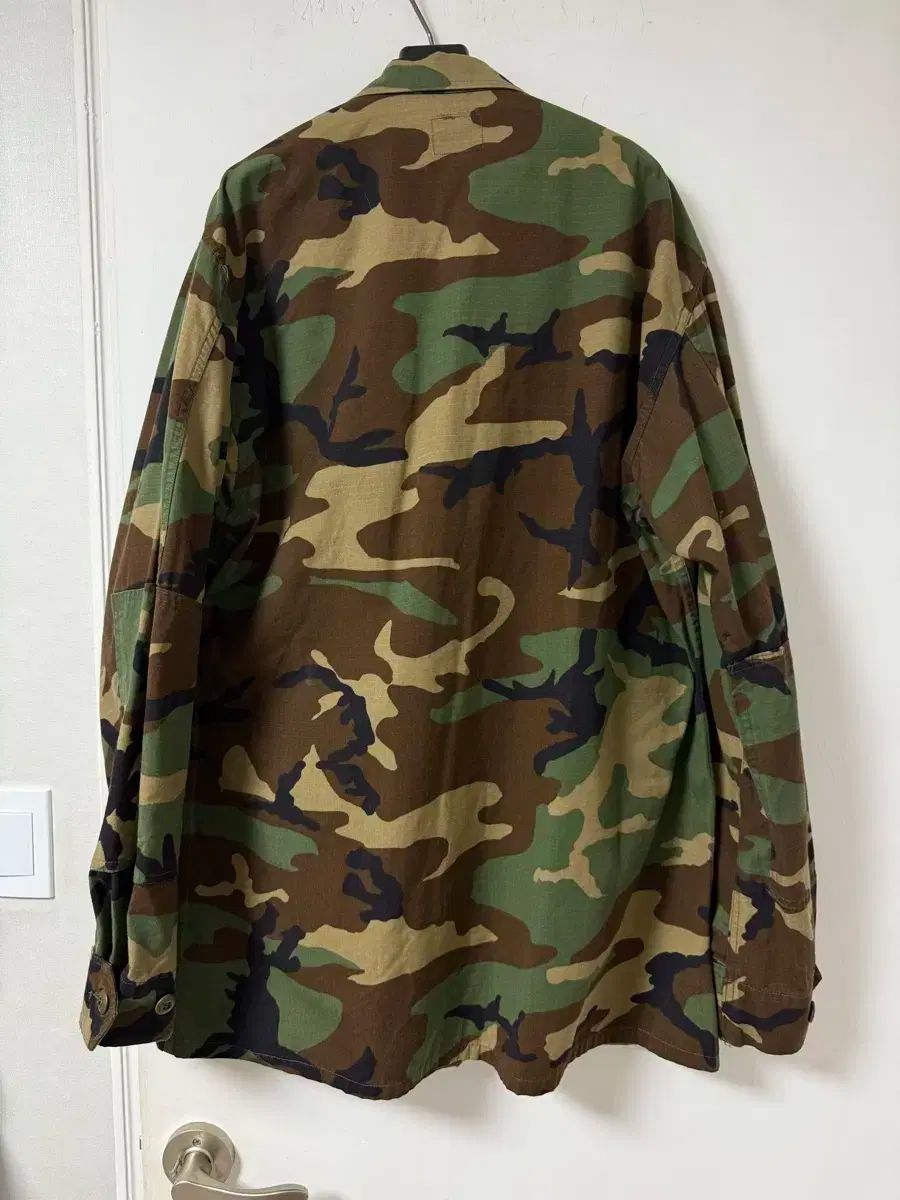 【最安値挑戦】 ミリタリー オリジナル マルチポケット オーバーサイズ 迷彩 シャツ