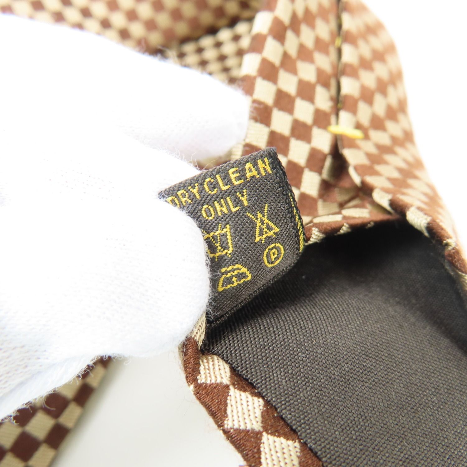 LOUIS VUITTON ルイヴィトン　ネクタイ　ダミエ　スーツ　シャツ org.jpg