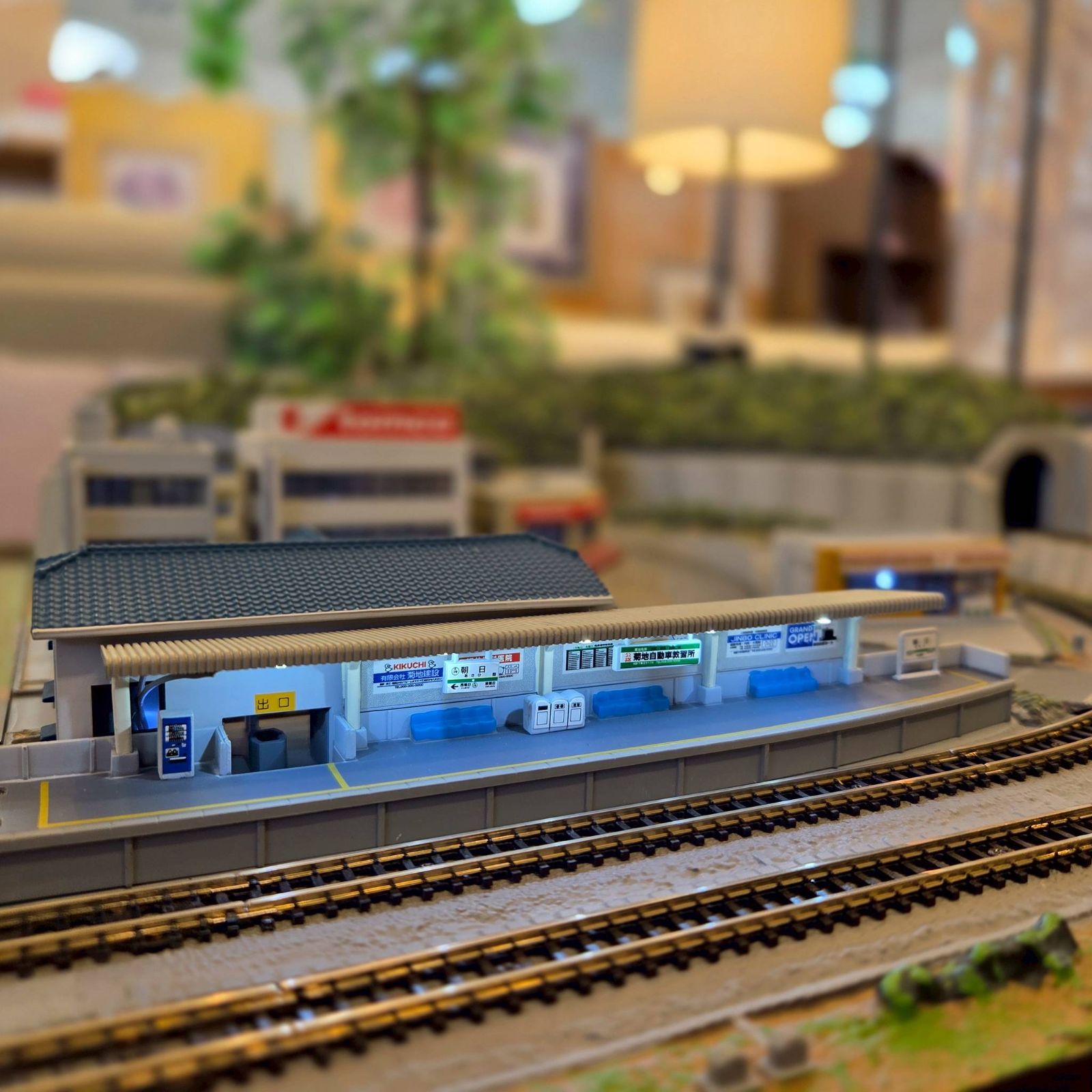 全品全国送料無料！ 品 TOKYO MARUI 東京マルイ Zゲージ精密鉄道模型 PROZ 1 220スケール 20系寝台客車 7両基本セット EF65-500 コントローラー 完成ジオラマコース 送料無料SALE! 