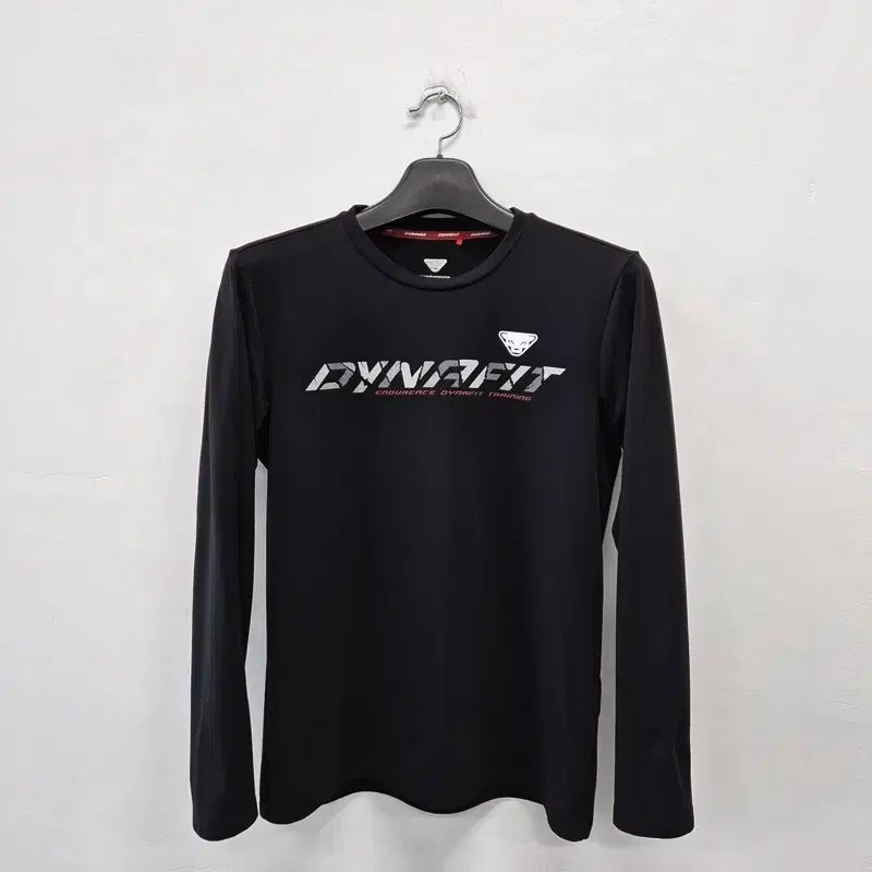 【雷市場（ポンジャン）商品韓国直送】 7096 DYNAFIT(ディナフィット) メンズ 100 機能性 裏起毛 Tシャツ ブランドビル