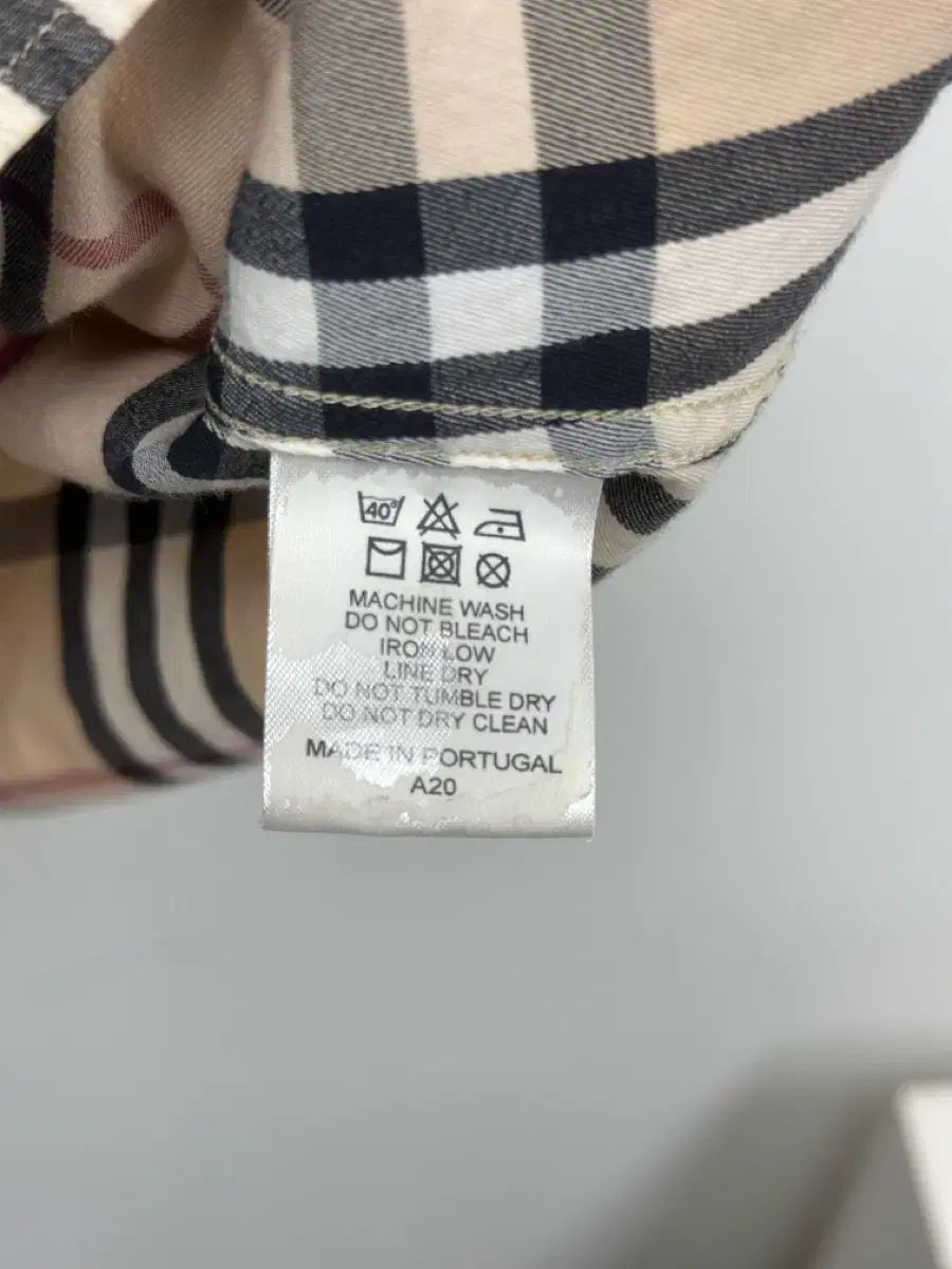 【Burberrys】ノバチェック柄ハーフパンツ　ノヴァチェック柄　SIZES 美品】BURBERRY ハーフパンツ ショートパンツ ノバチェック