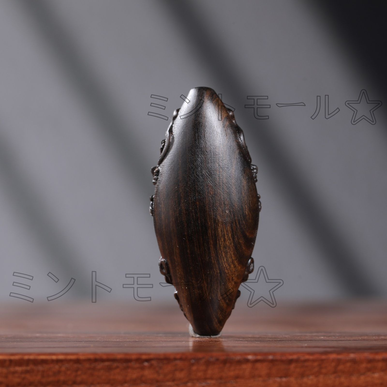 観音菩薩 観音像 柘植製 木彫り ペンダント 木製工芸品 彫刻
