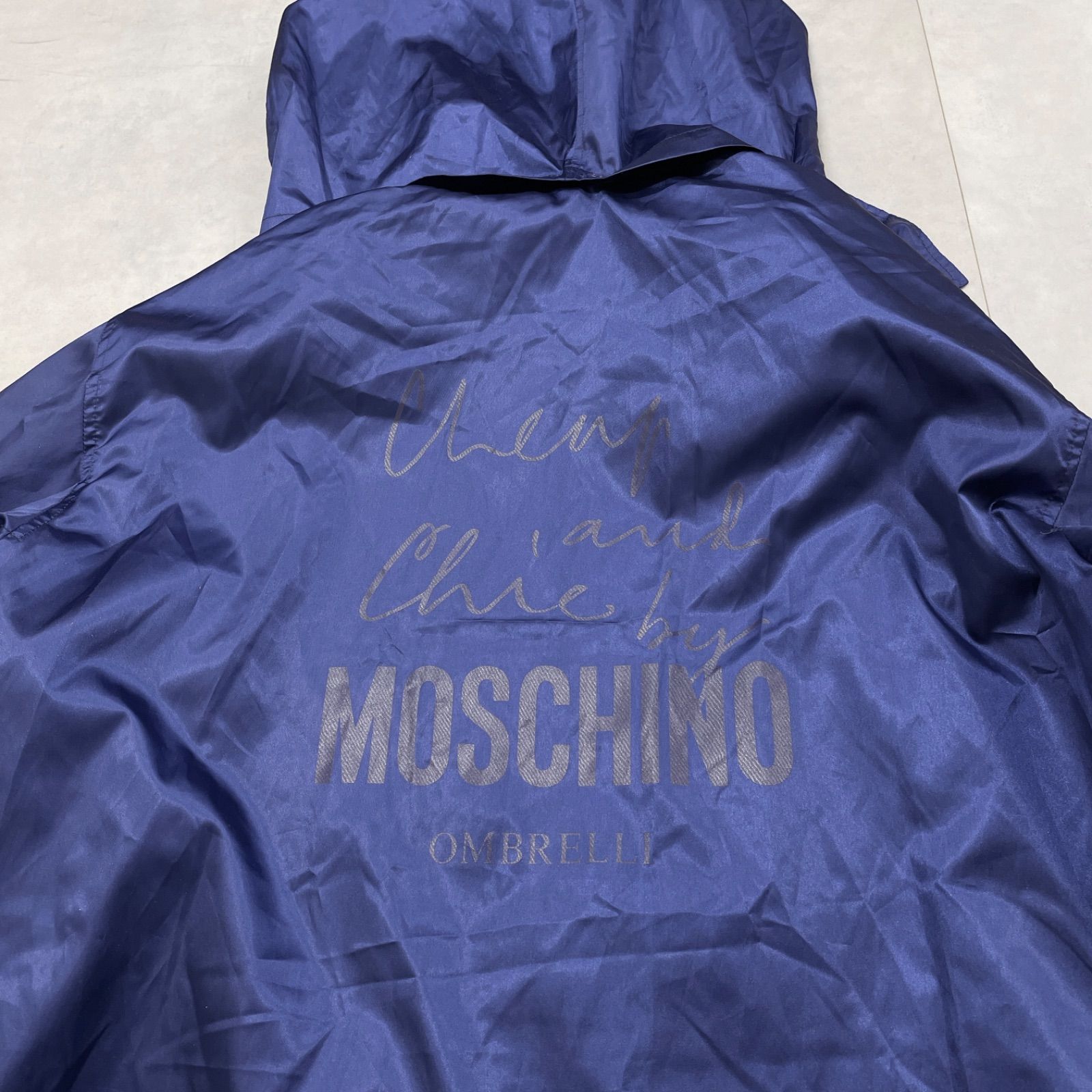 バックロゴプリント フード