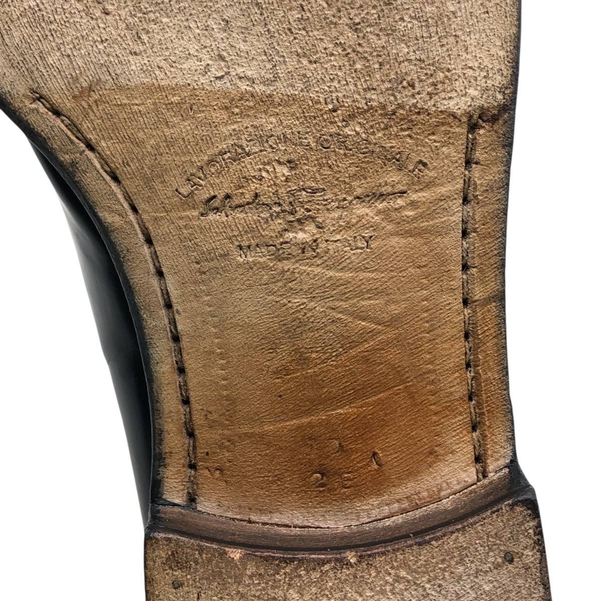 古着 フェラガモ