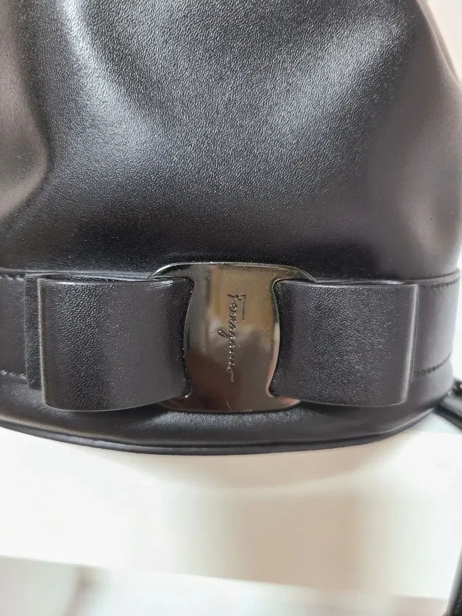 フェラガモ バラボウ