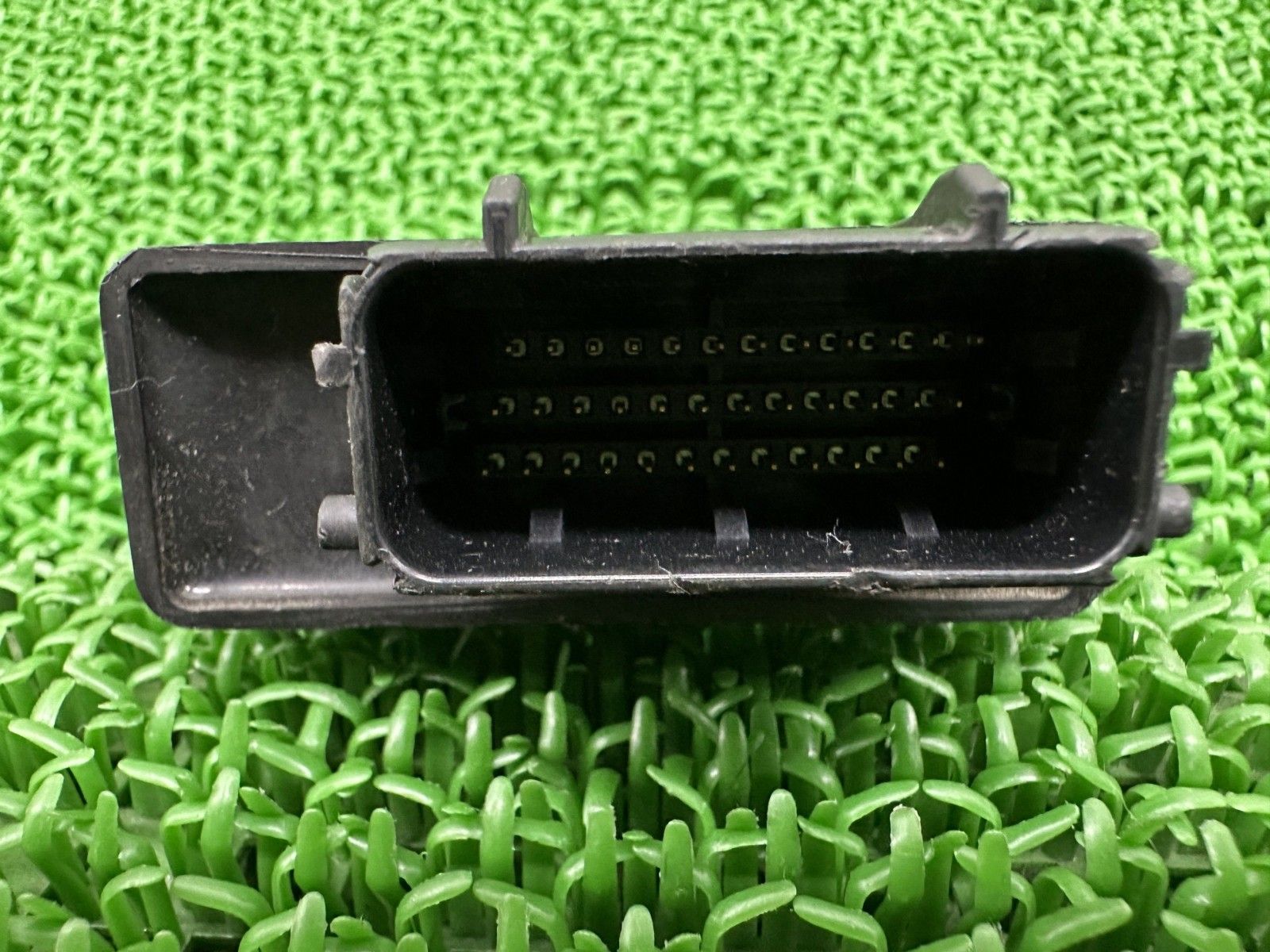 GSX-S125 ECU スズキ 純正 バイク 部品 DL32B ECM エンジンコントロールユニット 機能的問題なし ケース付 車検 Genuine sO