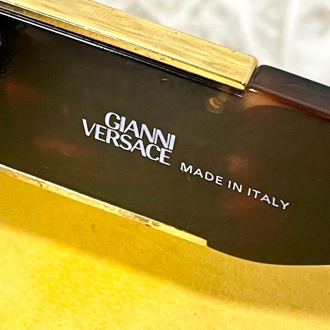 ヴェルサーチ VERSACE