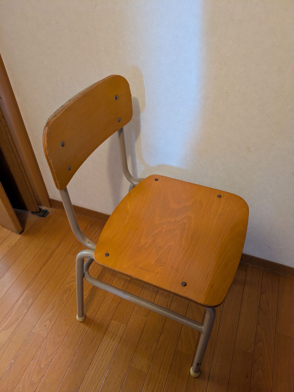 LION学習机・椅子セット 教室用机 LION (ライオン事務器) 学習机・研修机 【通販モノタロウ】