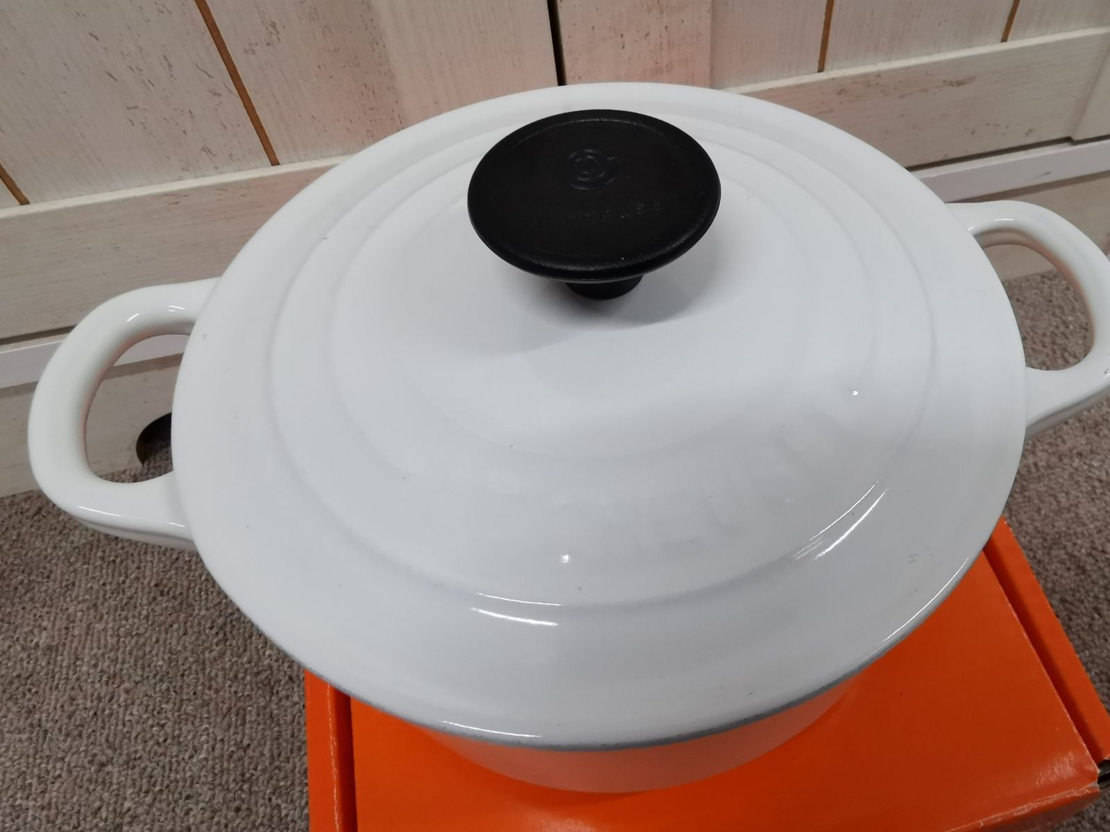 LE CREUSET ル・クルーゼ ココットロンド 鍋 白 ル・クルーゼココット