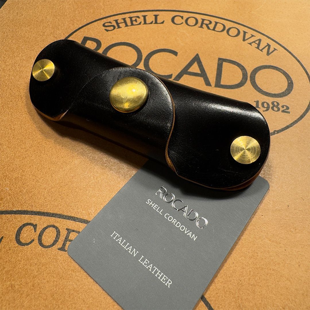 ROCADO社・シェルコードバン｜手のひらサイズの渋いキーケース