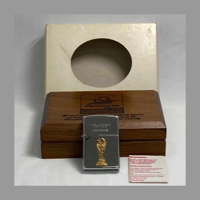 値下げ】Zippo フランスワールドカップ1998 【限定品 シリアル 値下げ】Zippo フランスワールドカップ1998 【限定品 シリアル