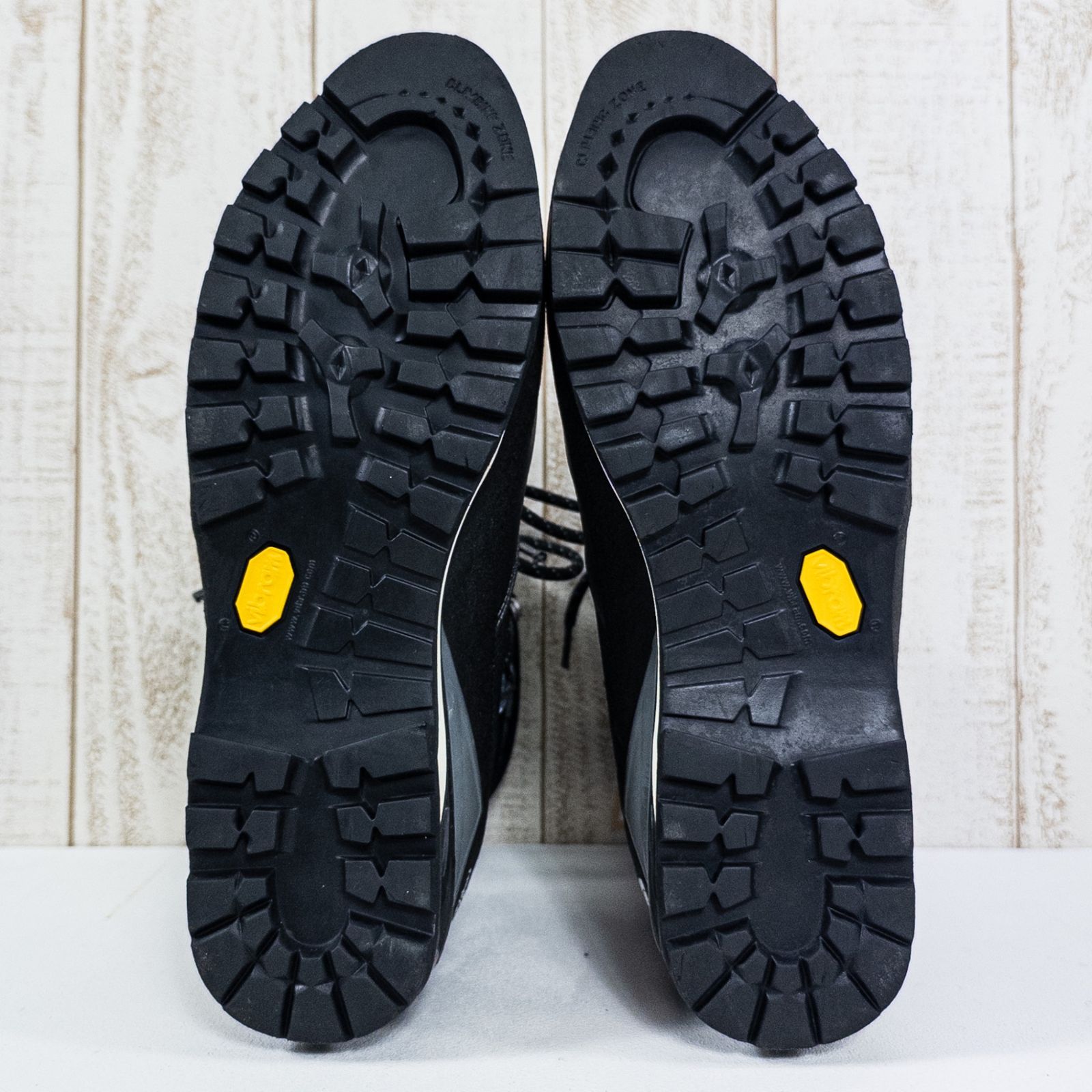 トレッキングブーツ GORE-TEX