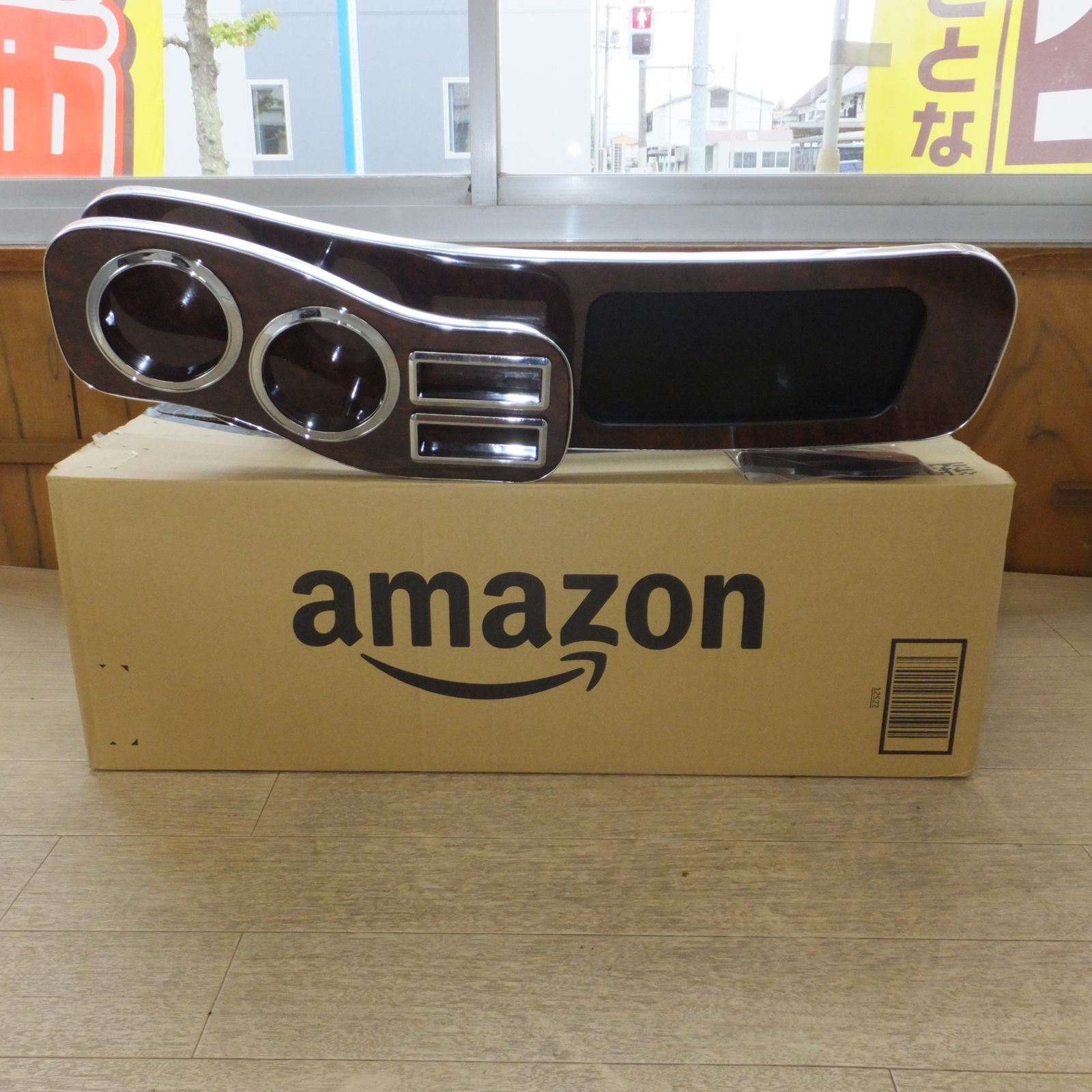 [送料無料] 美品ZOZOMU シンプルスマートフロントテーブル 形式不明　17 マジェスタ 着用品