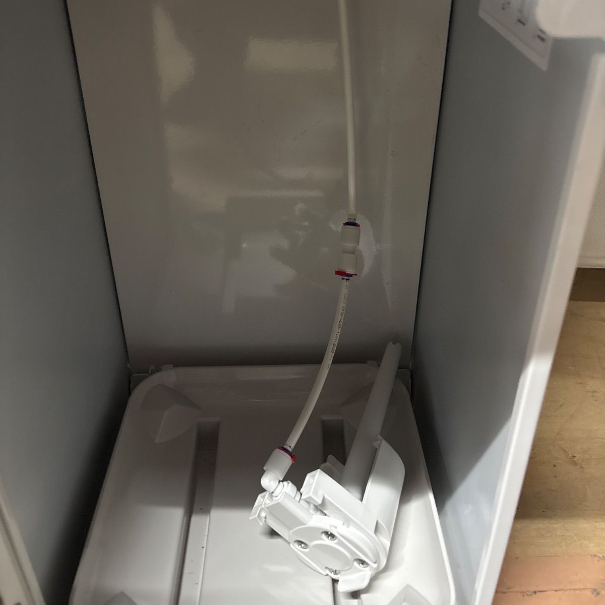 直接手渡し 商品 PREMIUM WATER ウォーターサーバー famfit ホワイト HC22D1L-PW-WB