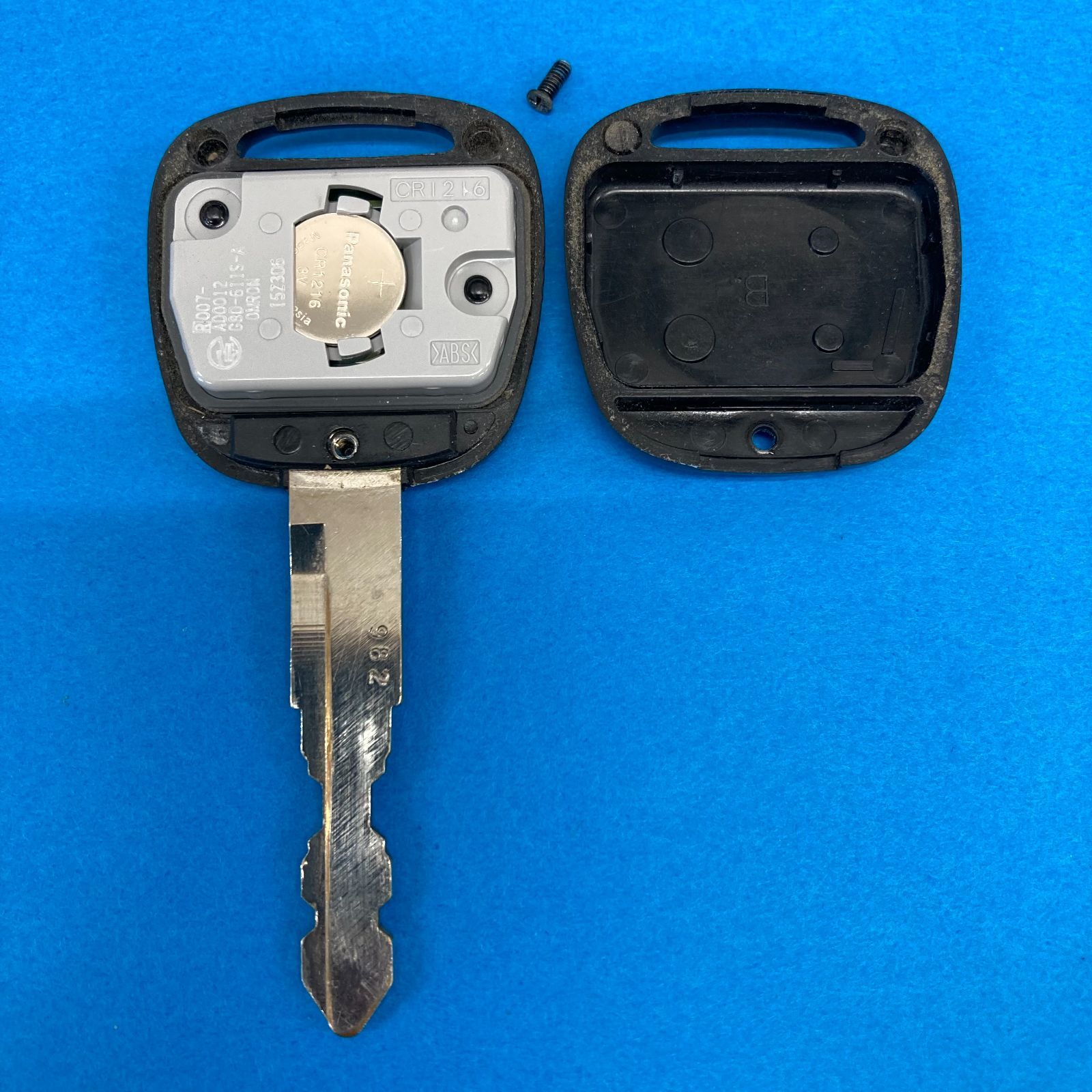 入れ物 スズキ エブリィ DA17V キーレス 鍵 灰色基盤 1つボタン