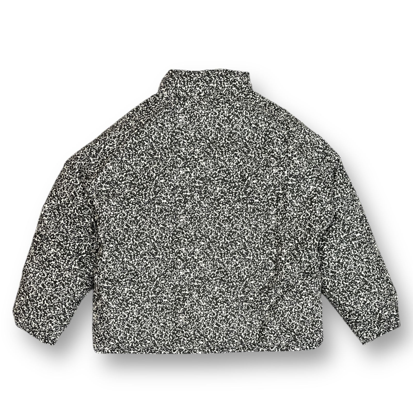 定価110000円 COOTIE T/W Jacquard Down Jacket 総柄 ジャガード 定価110000円 COOTIE T/W Jacquard Down Jacket 総柄 ジャガード