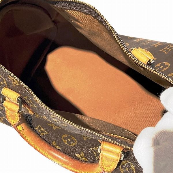 Vuitton モノグラム