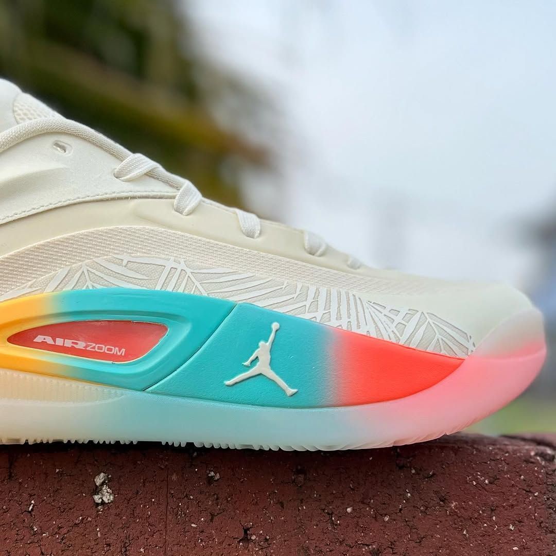 ジョーダン ザイオン 4 PF アイランド ビーチ ジョーダン ザイオン 4 PF アイランド ビーチ FD0591-102 メンズ