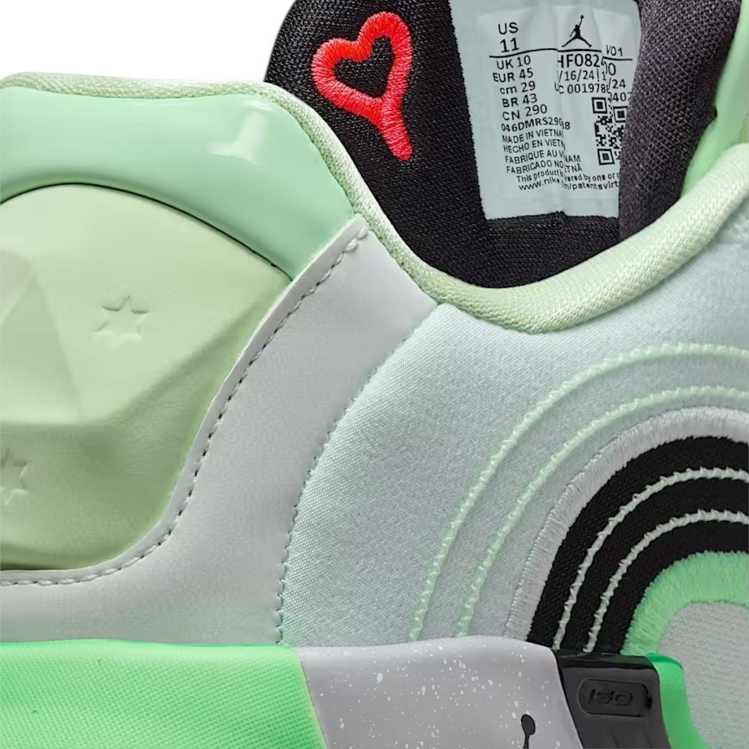 ナガっぺ 新品 ナイキ NIKE Luka ルカ4 PF スペース ナビゲーター