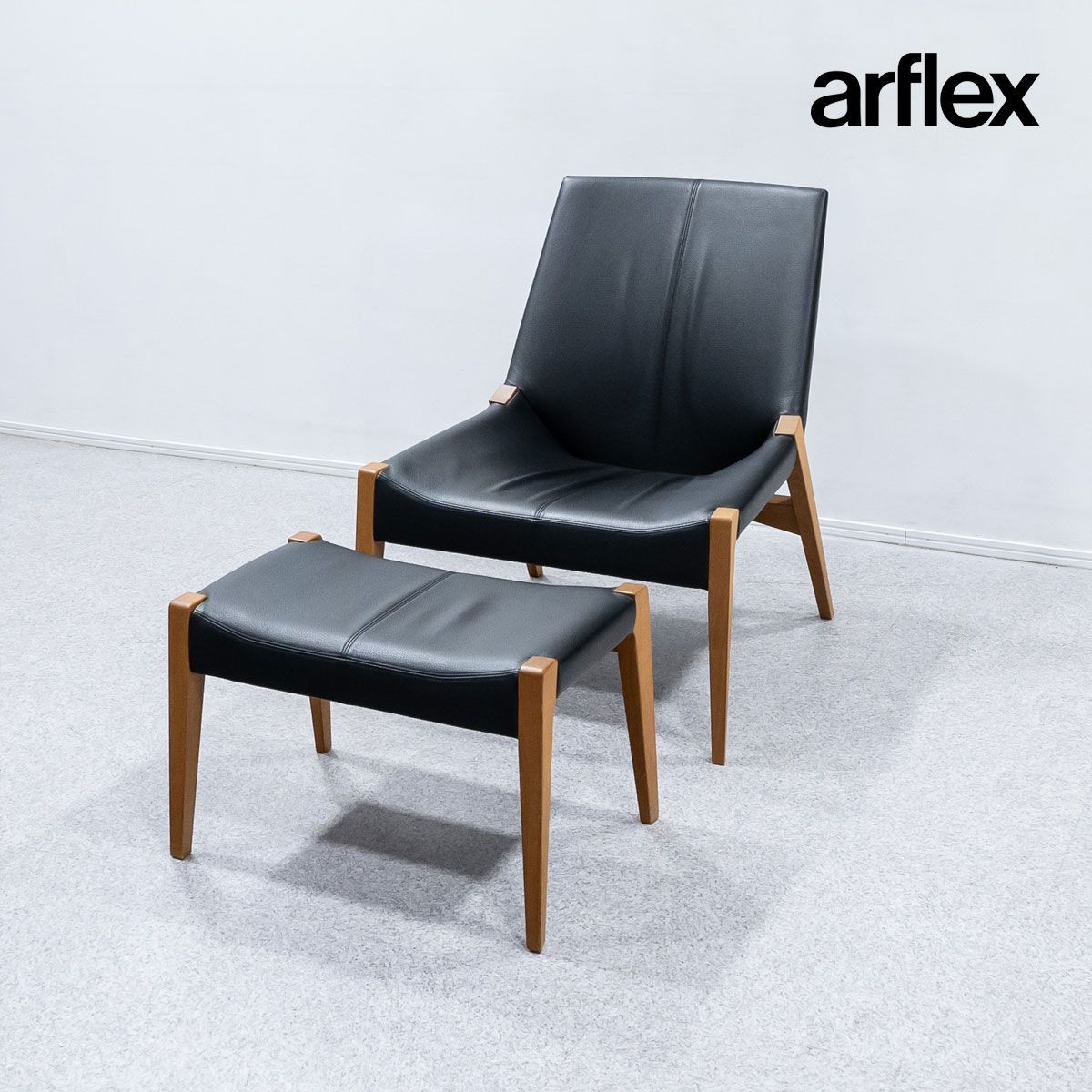 中古品】arflex アルフレックス PERCH パーチ ラウンジ チェア オットマン付 レザー ネイビー C.O.D. 定価32万 - メルカリ