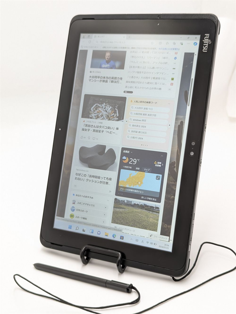 激安 中古美品 バッテリサイクル数1回 ペン付き タブレット 10.1型 富士通 ARROWS Tab Q508/SE Atom 無線Wi-Fi Bluetooth カメラ - メルカリ