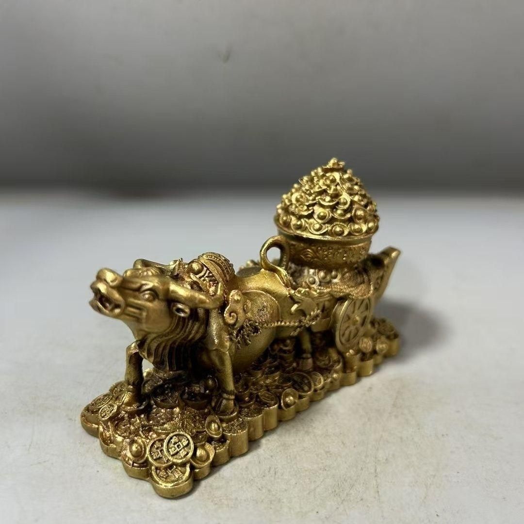 大人の上質  細工 銅 金牛送財 装飾品 事務室 書架 茶台茶をかわいがる 開運 工芸品