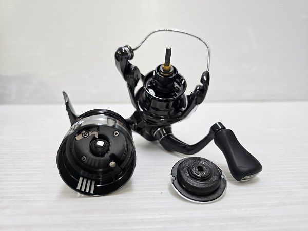 スピニングリール 23