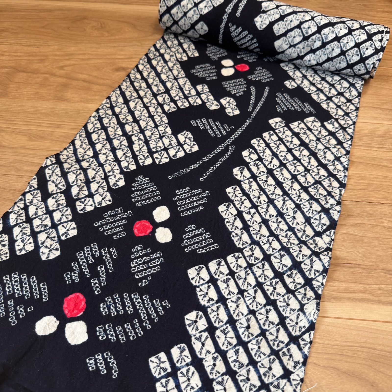 未使用　有松絞り　浴衣　反物　本染　注染　型染　綿　夏物　1198 未使用 有松絞り 浴衣 反物 本染 注染 型染 綿 夏物 1198 未