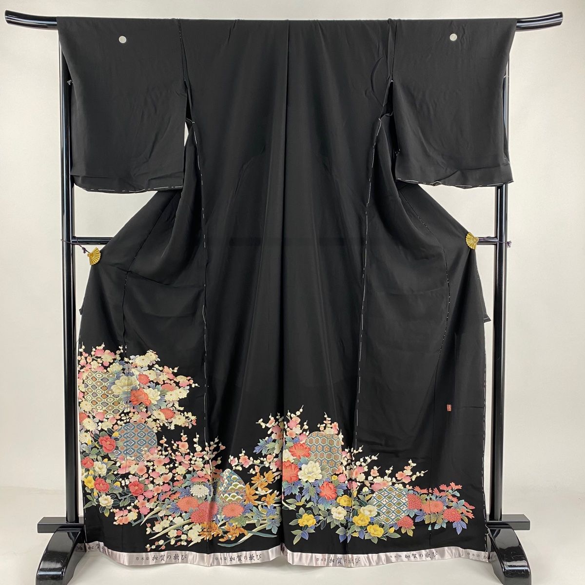 黒留袖 身丈170cm 裄丈69cm 未仕立て 仮絵羽 草木染 落款 団扇 草花 黒 正絹 名品